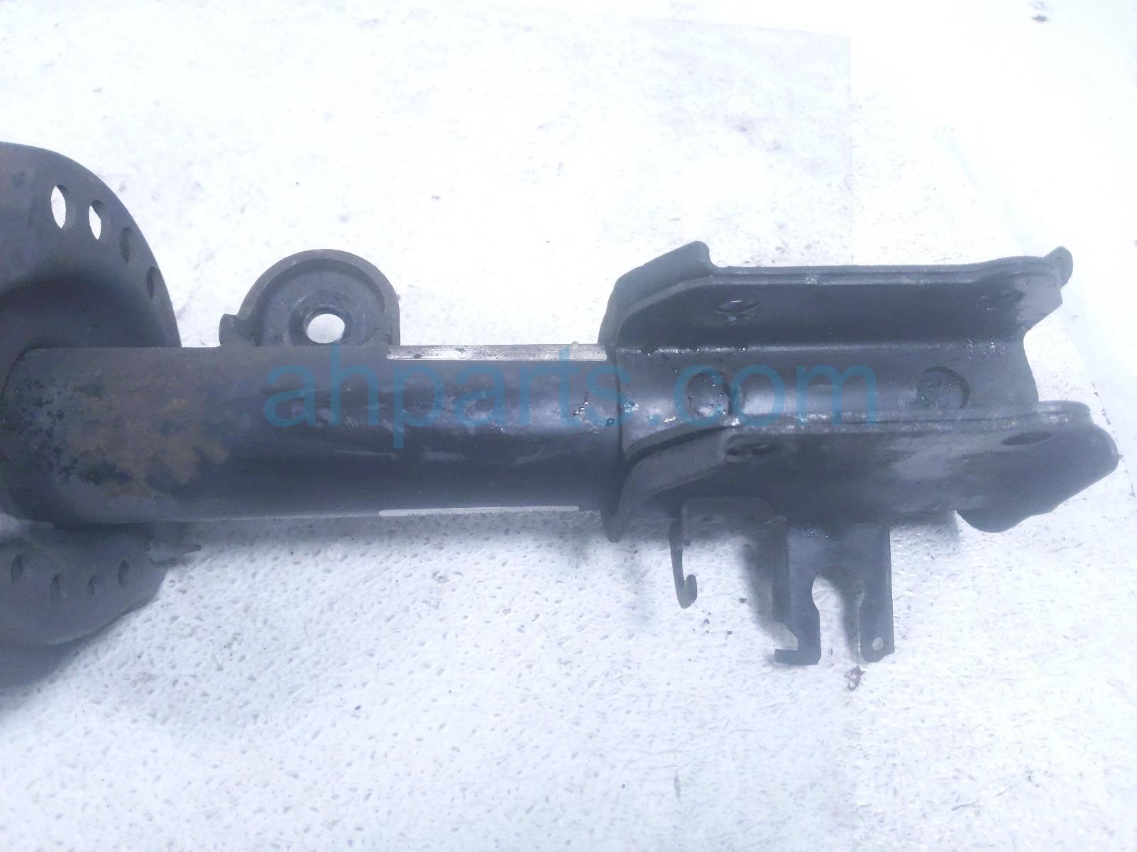 2018 Jeep Renegade Front Driver Strut Absorber + Spring 68304420AA Replacement 2018 Jeep Renegade Front Driver Strut Absorber + Spring 68304420AA Replacement thumbnail