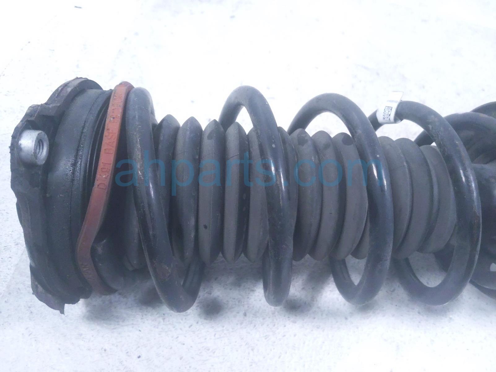 2018 Jeep Renegade Front Driver Strut Absorber + Spring 68304420AA Replacement 2018 Jeep Renegade Front Driver Strut Absorber + Spring 68304420AA Replacement thumbnail