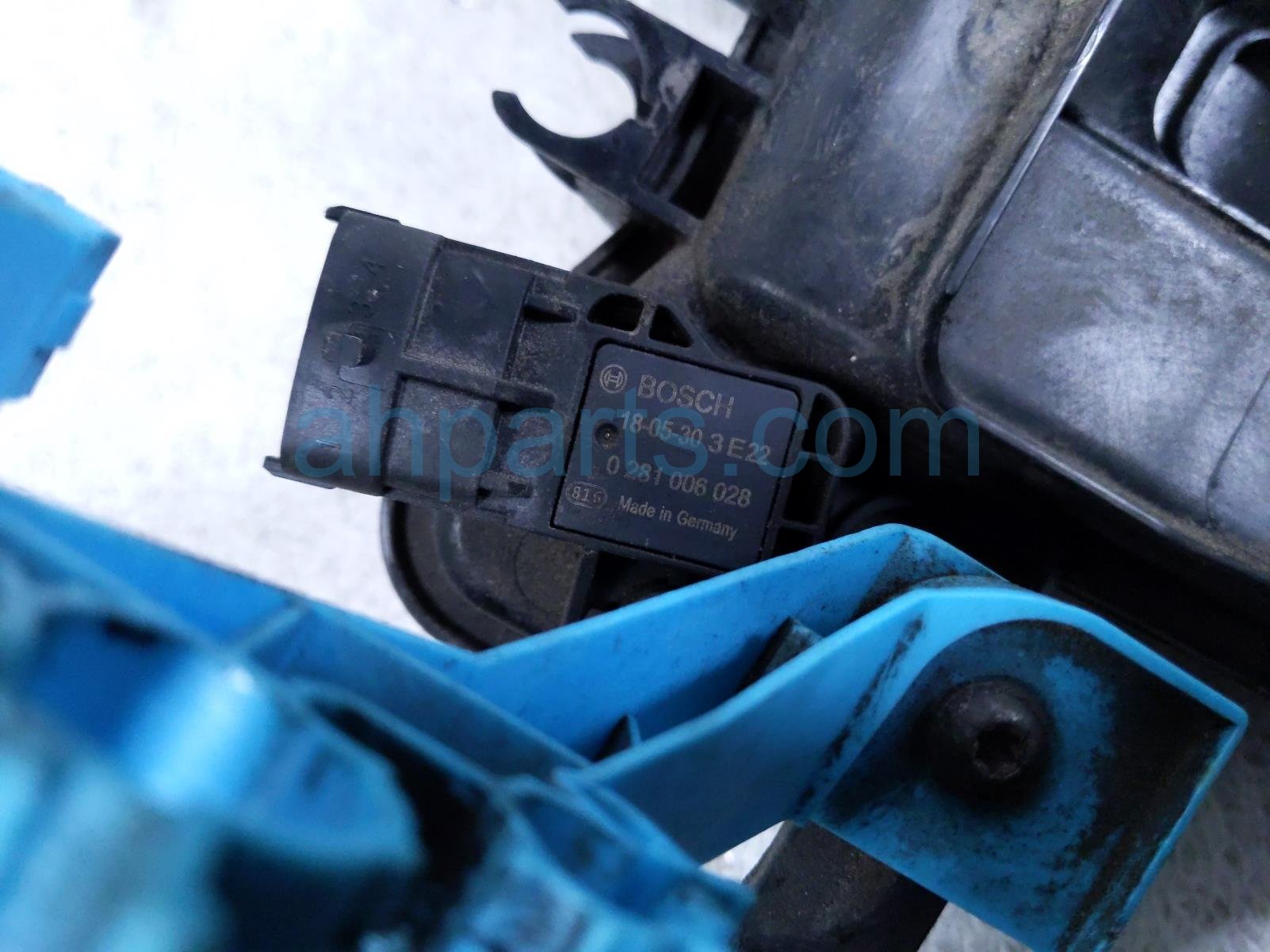 2018 Jeep Renegade Intake Manifold 68270207AA Replacement 2018 Jeep Renegade Intake Manifold 68270207AA Replacement thumbnail