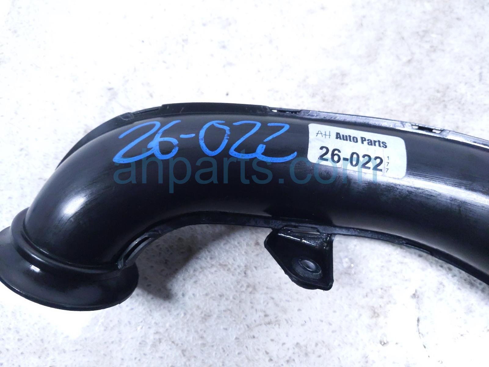 2018 Jeep Renegade Air Cleaner Intake Box 68256369AA Replacement 2018 Jeep Renegade Air Cleaner Intake Box 68256369AA Replacement thumbnail