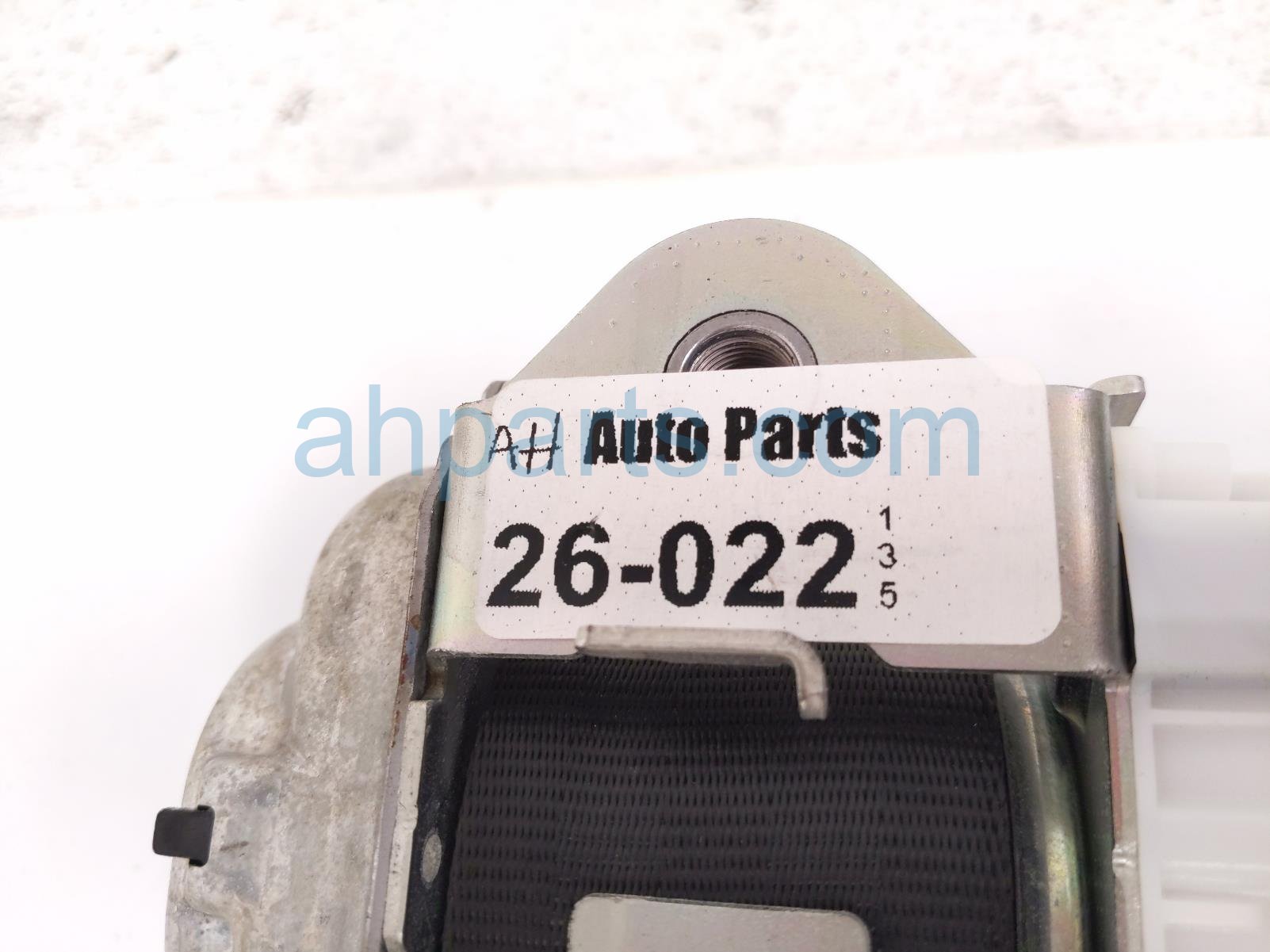 2018 Jeep Renegade Front Passenger Seat Belt Black 6EZ86LXHAA Replacement 2018 Jeep Renegade Front Passenger Seat Belt Black 6EZ86LXHAA Replacement thumbnail