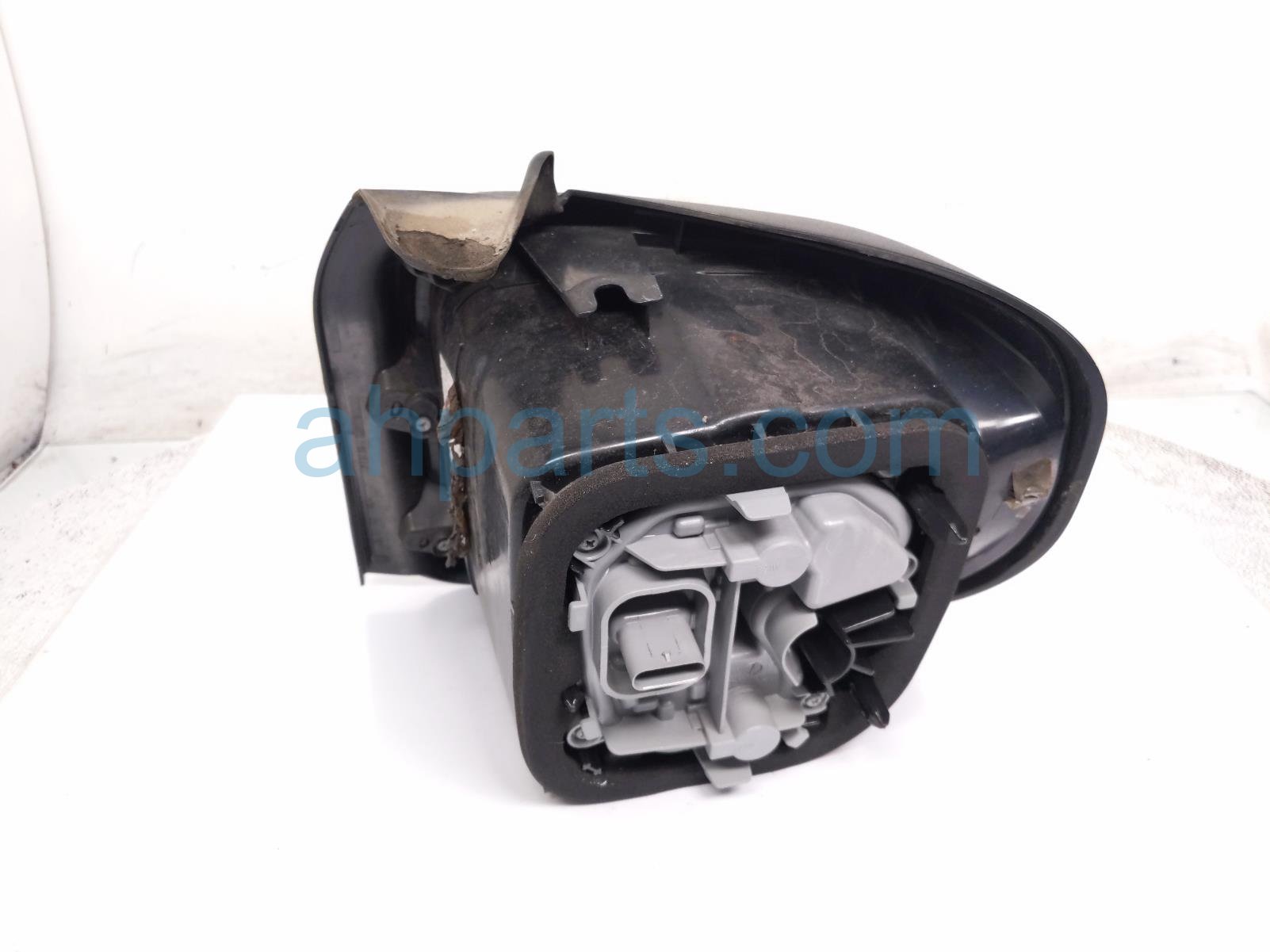 2018 Jeep Renegade Light / Rear Driver Tail Lamp (on Body) 68429903AA Replacement 2018 Jeep Renegade Light / Rear Driver Tail Lamp (on Body) 68429903AA Replacement thumbnail