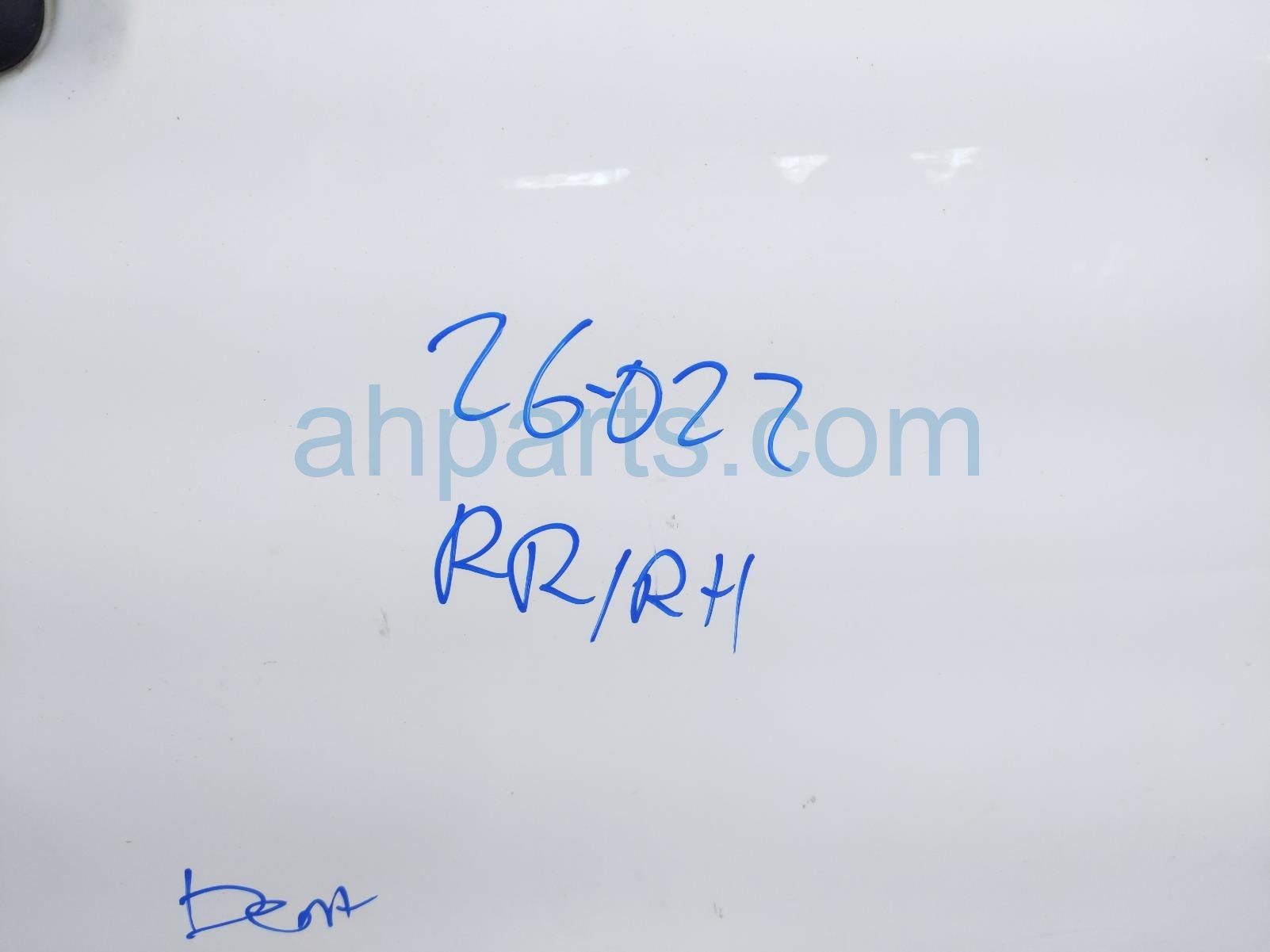 2018 Jeep Renegade Rear Passenger Door White No Inside Trim 68320674AA Replacement 2018 Jeep Renegade Rear Passenger Door White No Inside Trim 68320674AA Replacement thumbnail