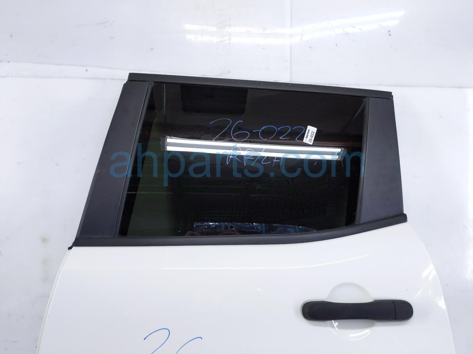 2018 Jeep Renegade Rear Driver Door White No Inside Trim 68320803AA Replacement 2018 Jeep Renegade Rear Driver Door White No Inside Trim 68320803AA Replacement thumbnail