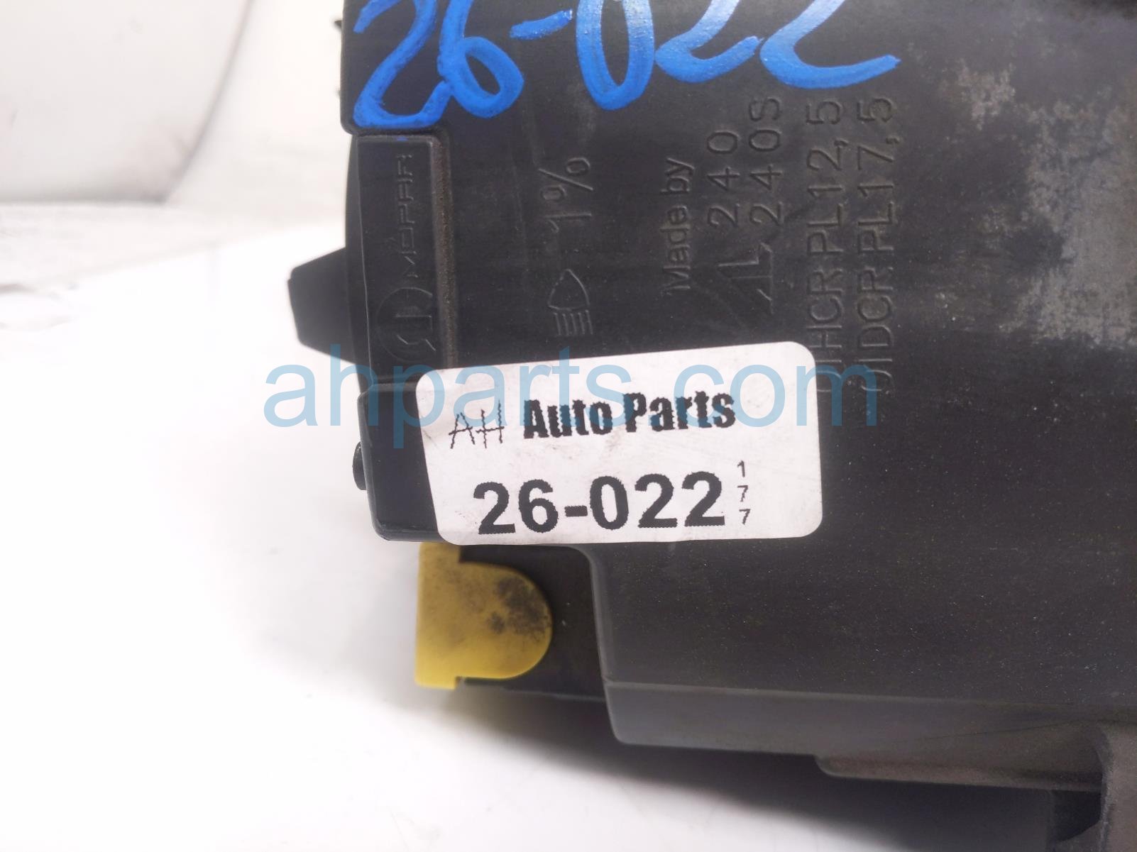 2018 Jeep Renegade Headlight Driver Headlamp / Light 68256570AA Replacement 2018 Jeep Renegade Headlight Driver Headlamp / Light 68256570AA Replacement thumbnail