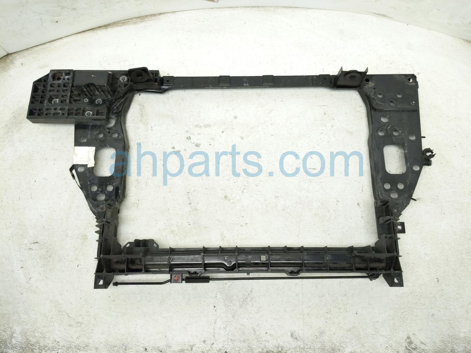 2018 Jeep Renegade Radiator Core Support 68441497AA Replacement 2018 Jeep Renegade Radiator Core Support 68441497AA Replacement thumbnail