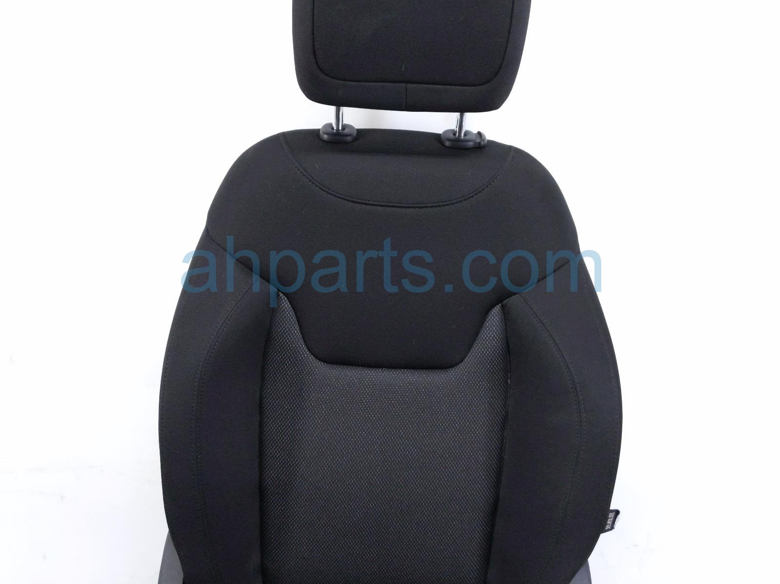 2018 Jeep Renegade Front Driver Seat W/ Air Bag Black 6SF90LXHAA Replacement 2018 Jeep Renegade Front Driver Seat W/ Air Bag Black 6SF90LXHAA Replacement thumbnail