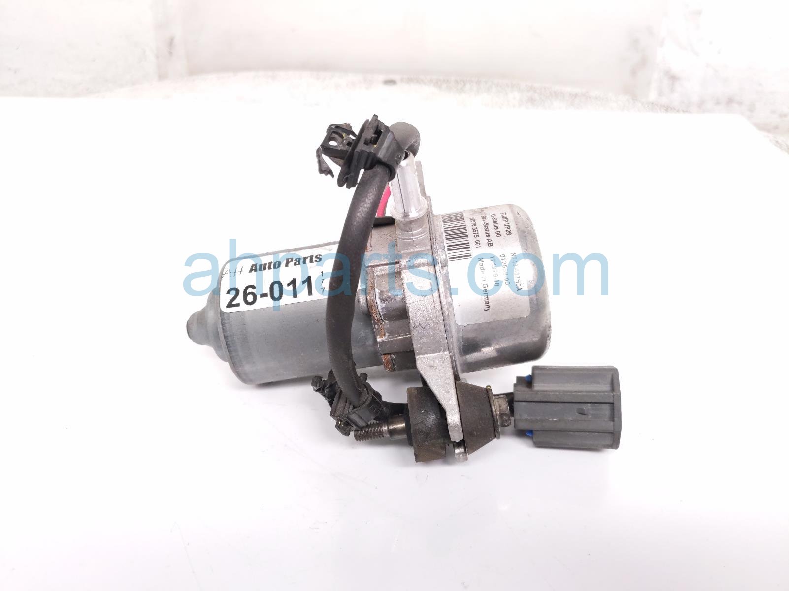 Mazda VACUUM PUMP ASSY - 2.0L MT