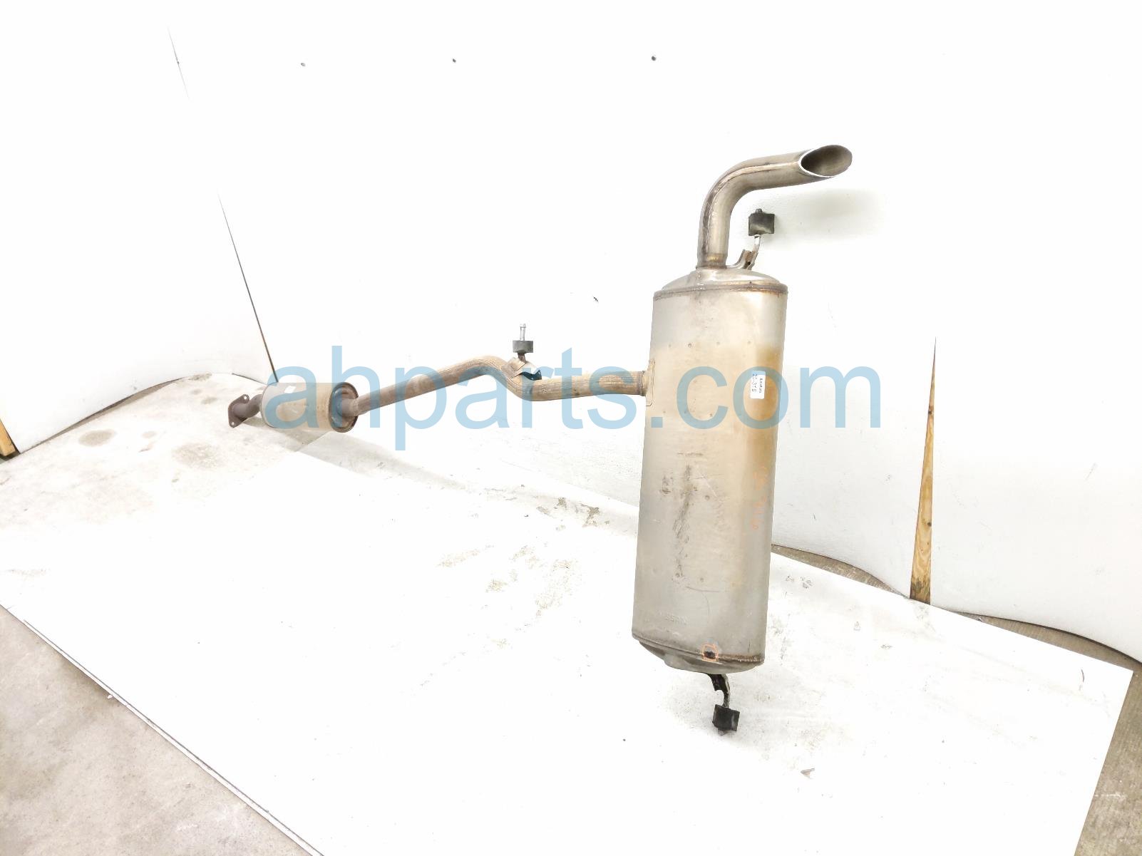 $199 Nissan REAR EXHAUST MUFFLER W/PIPE-2.5L FWD