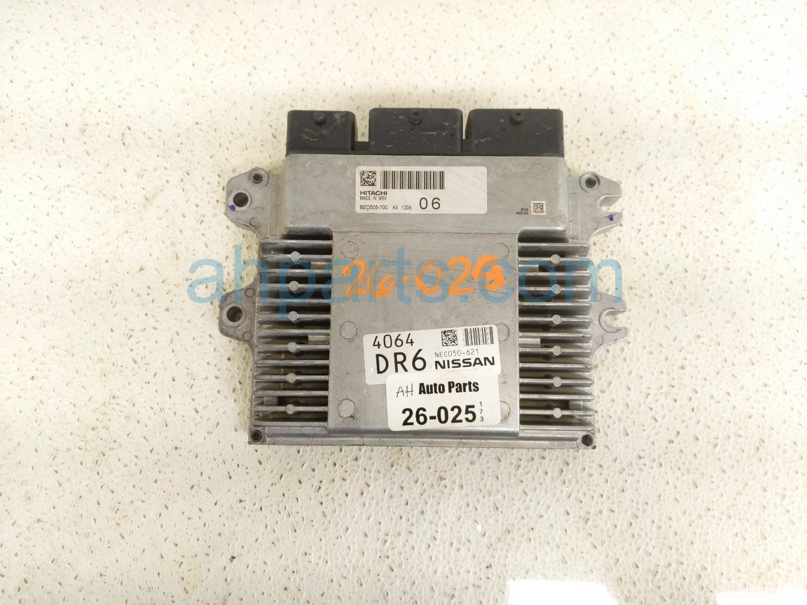 Nissan ENGINE COMPUTER UNIT - AT