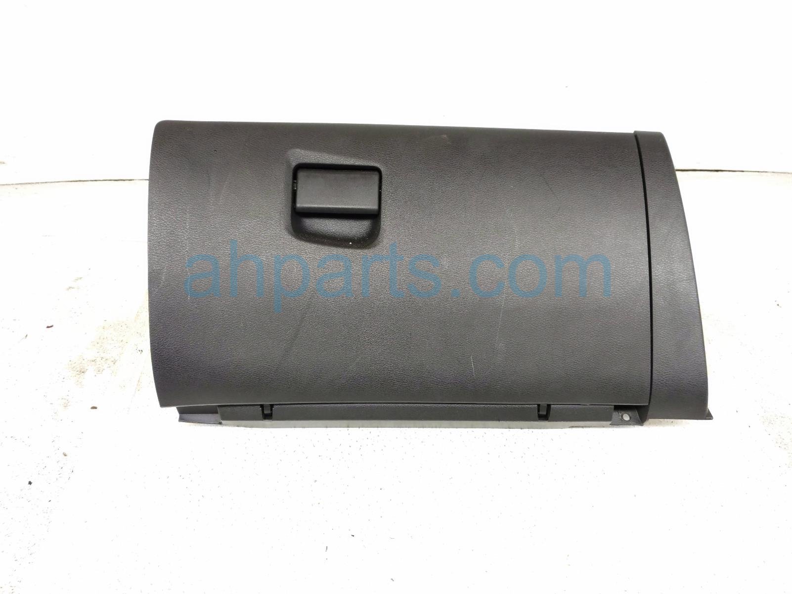 Nissan GLOVE COMPARTMENT BOX - BLACK -