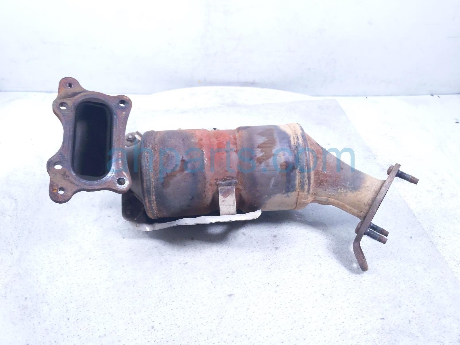 2017 Honda Civic Engine Cylinder Head Exhaust Manifold 18150 5BA L00 Replacement 2017 Honda Civic Engine Cylinder Head Exhaust Manifold 18150 5BA L00 Replacement thumbnail