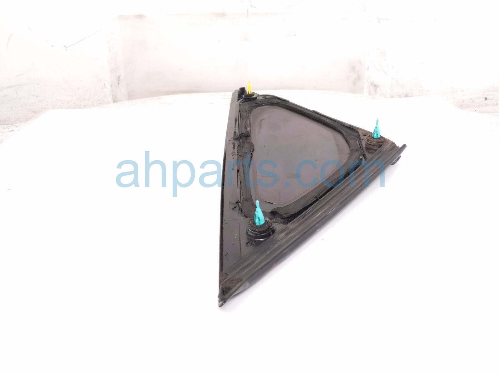 2017 Honda Civic Passenger Quarter Window Glass 73500 TBA A01 Replacement 2017 Honda Civic Passenger Quarter Window Glass 73500 TBA A01 Replacement thumbnail