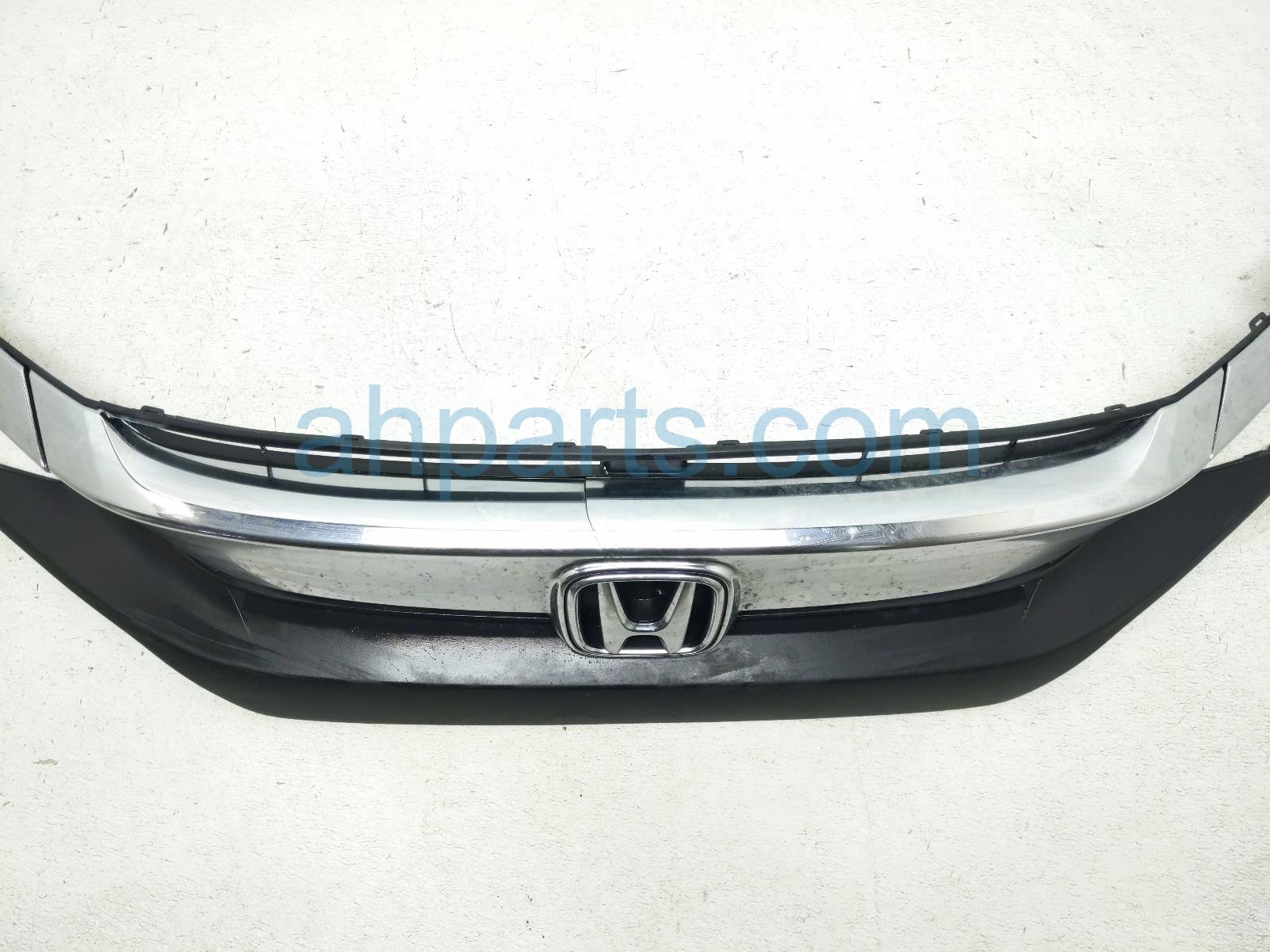 2017 Honda Civic Upper Grille Chrome Trim Cracked 71121 TBA A01 Replacement 2017 Honda Civic Upper Grille Chrome Trim Cracked 71121 TBA A01 Replacement thumbnail