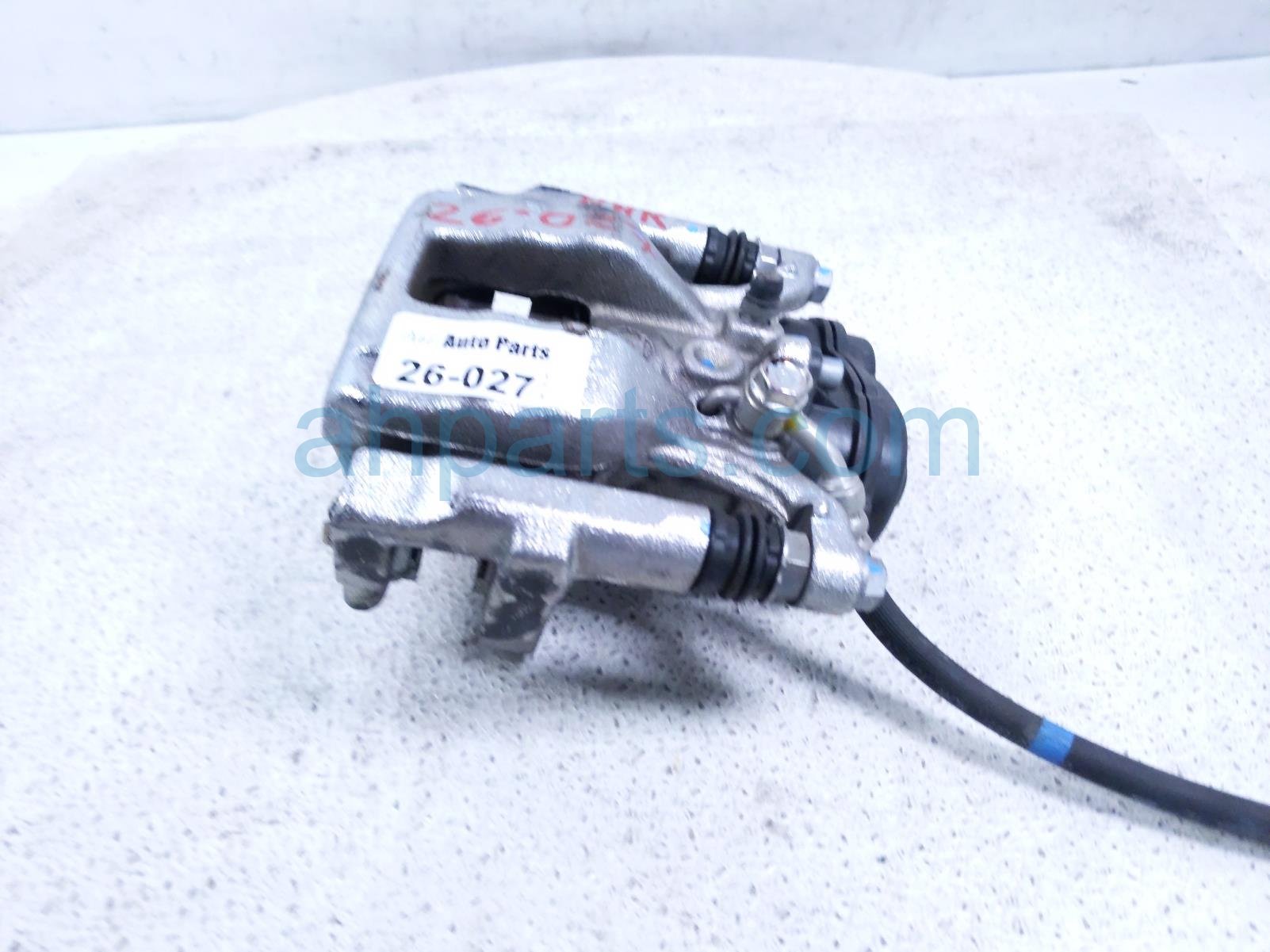 2025 Honda Pilot Rear Passenger Brake Caliper 43018 TYA A00 Replacement 2025 Honda Pilot Rear Passenger Brake Caliper 43018 TYA A00 Replacement thumbnail