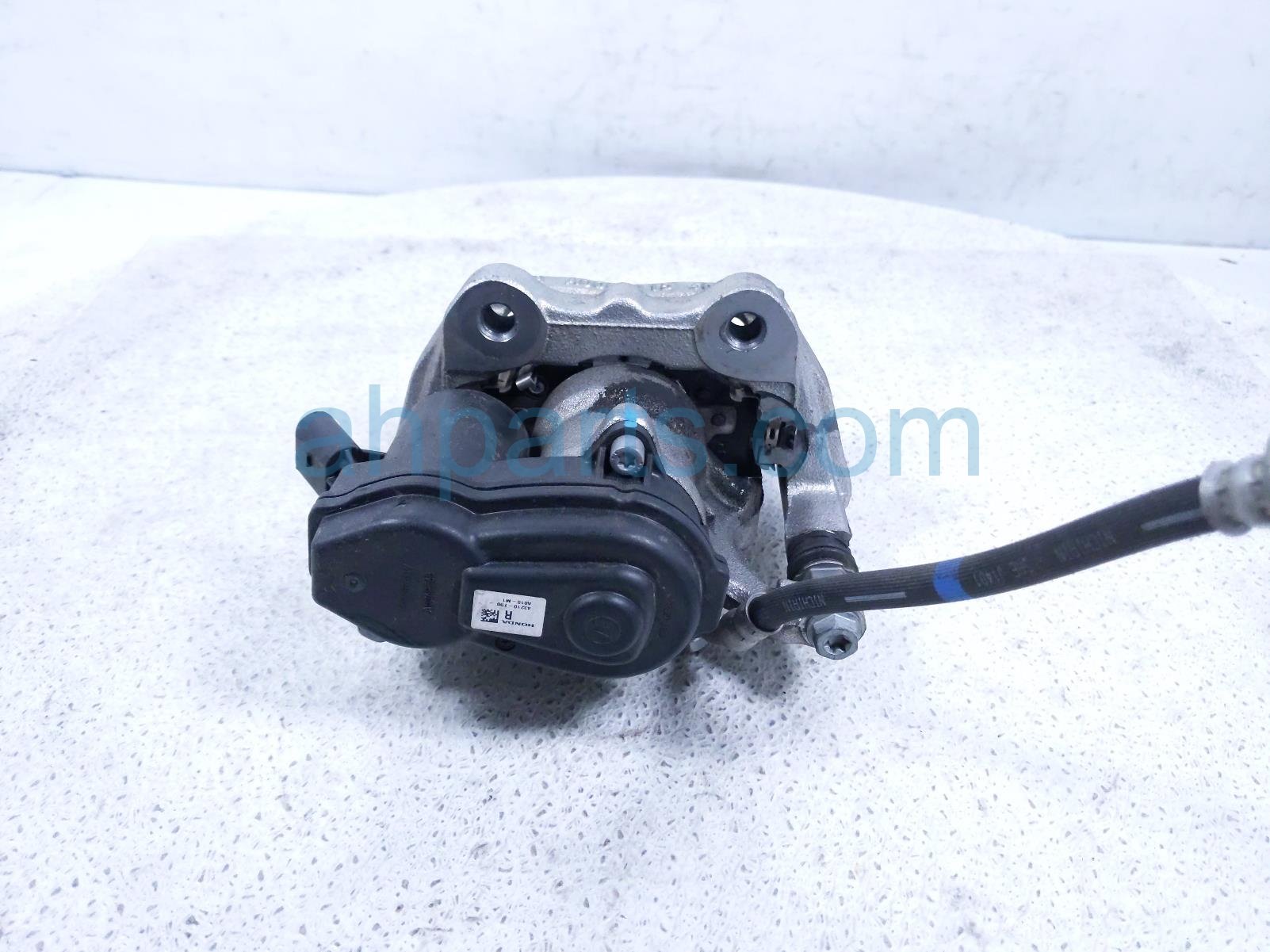 2025 Honda Pilot Rear Passenger Brake Caliper 43018 TYA A00 Replacement 2025 Honda Pilot Rear Passenger Brake Caliper 43018 TYA A00 Replacement thumbnail