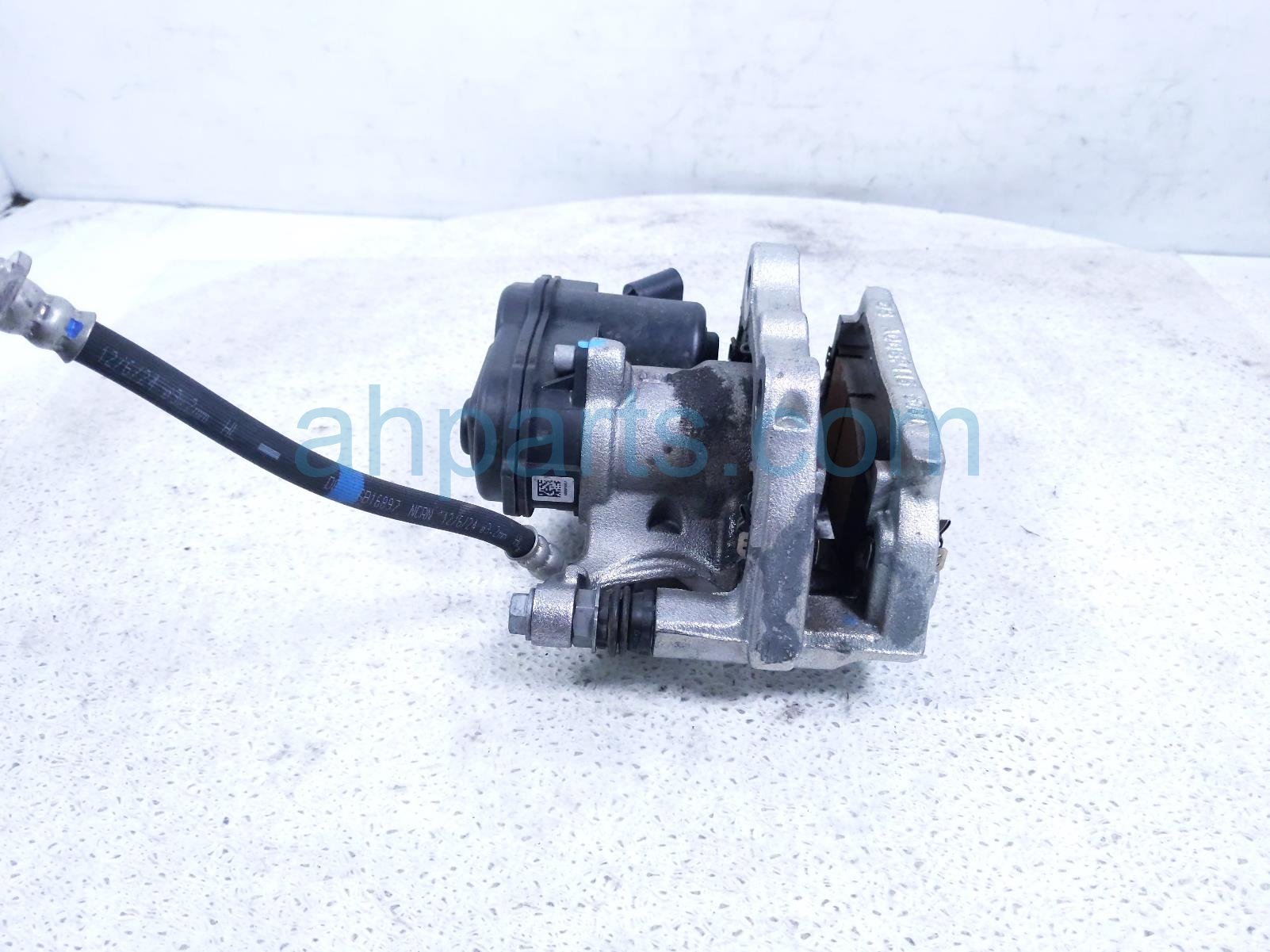 2025 Honda Pilot Rear Passenger Brake Caliper 43018 TYA A00 Replacement 2025 Honda Pilot Rear Passenger Brake Caliper 43018 TYA A00 Replacement thumbnail