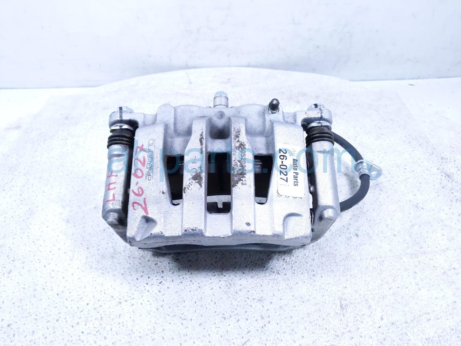 2025 Honda Pilot Front Driver Brake Caliper 45019 T90 A00 Replacement 2025 Honda Pilot Front Driver Brake Caliper 45019 T90 A00 Replacement thumbnail