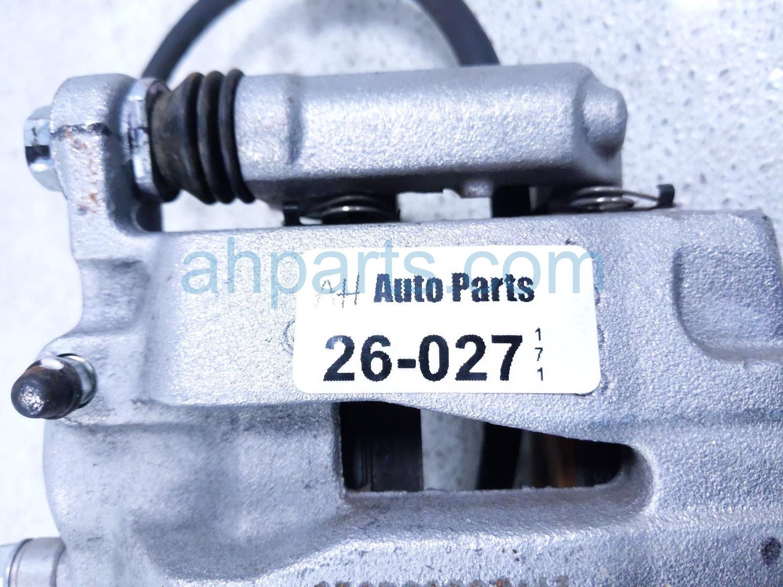 2025 Honda Pilot Front Driver Brake Caliper 45019 T90 A00 Replacement 2025 Honda Pilot Front Driver Brake Caliper 45019 T90 A00 Replacement thumbnail