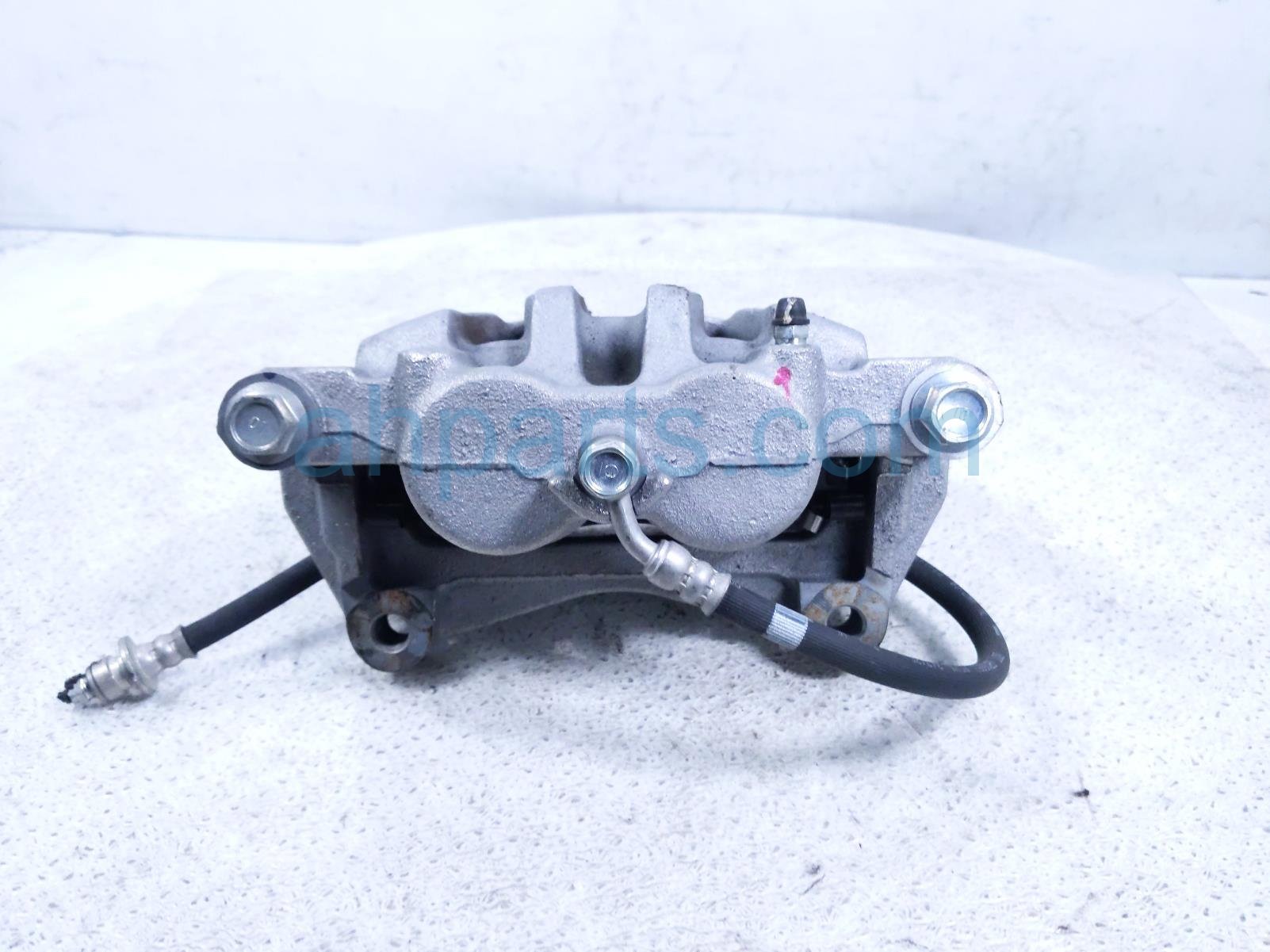 2025 Honda Pilot Front Passenger Brake Caliper 45018 T90 A00 Replacement 2025 Honda Pilot Front Passenger Brake Caliper 45018 T90 A00 Replacement thumbnail