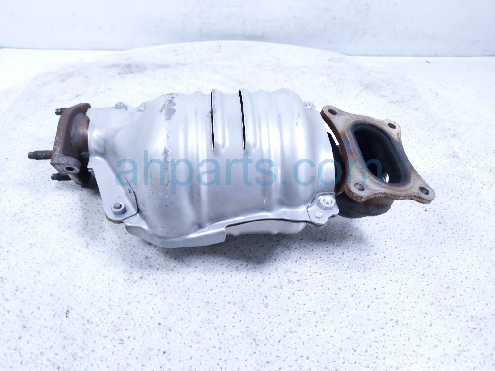 2025 Honda Pilot Rear Exhaust Manifold 18280 6FB A20 Replacement 2025 Honda Pilot Rear Exhaust Manifold 18280 6FB A20 Replacement thumbnail