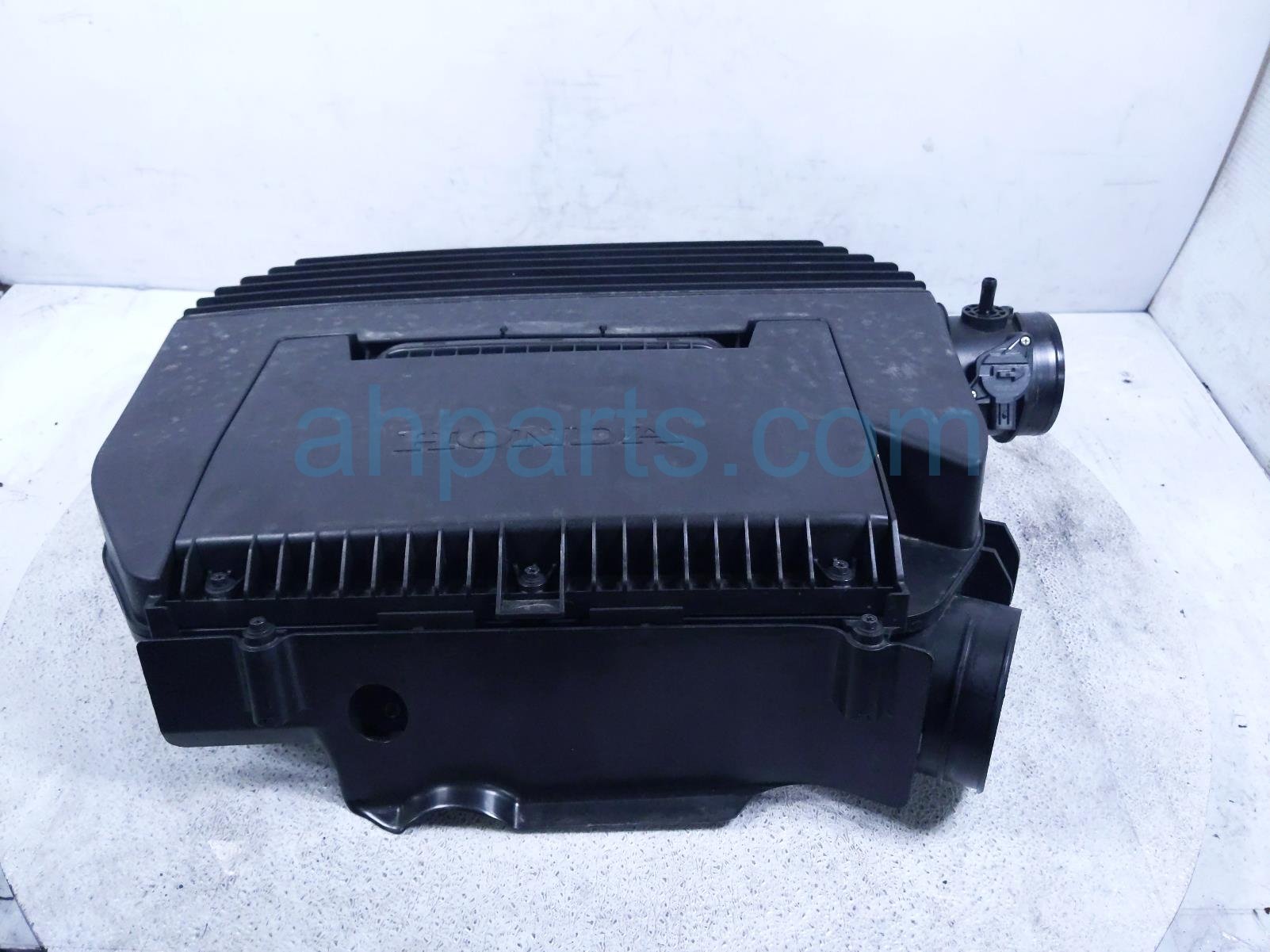 Honda AIR CLEANER INTAKE BOX