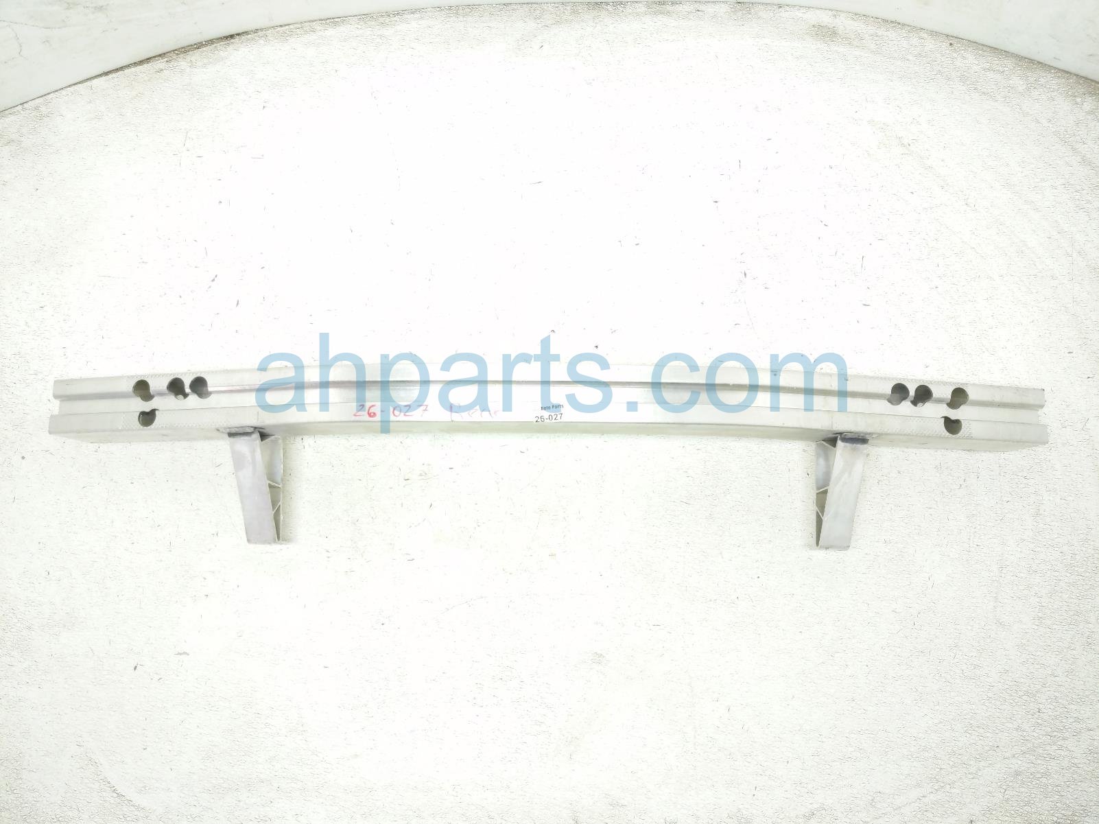 Honda REAR BUMPER REINFORCEMENT BAR