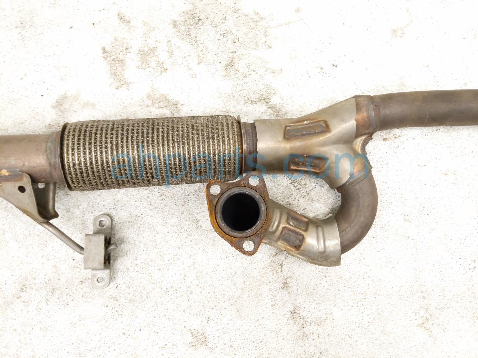 2025 Honda Pilot Catalytic Front Pipe Exhaust Manifold 3.5l 18150 6FB A10 Replacement 2025 Honda Pilot Catalytic Front Pipe Exhaust Manifold 3.5l 18150 6FB A10 Replacement thumbnail