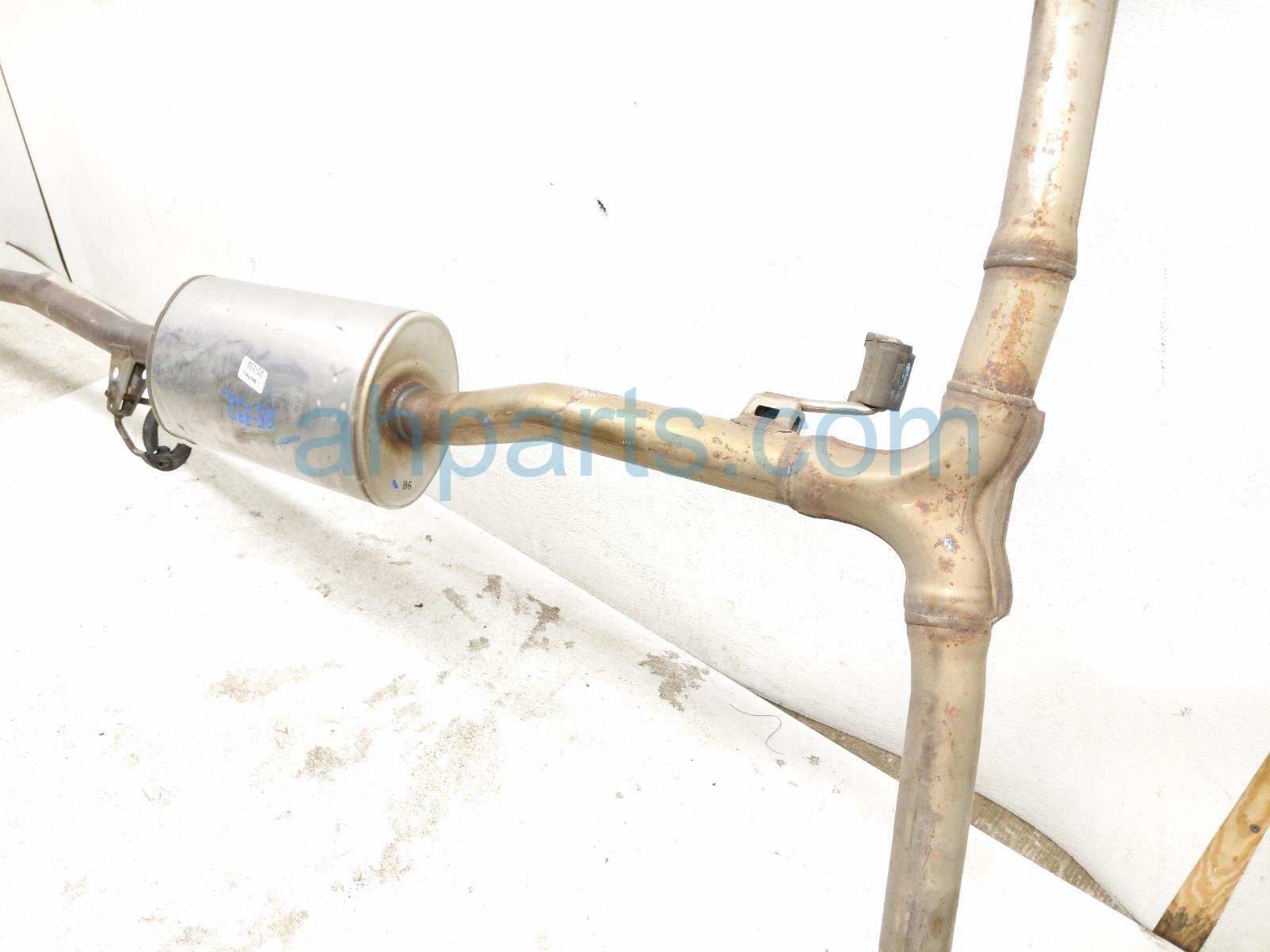 2018 Honda CR V Passenger Exhaust Muffler 1.5t Fwd 18307 TLB A54 Replacement 2018 Honda CR V Passenger Exhaust Muffler 1.5t Fwd 18307 TLB A54 Replacement thumbnail