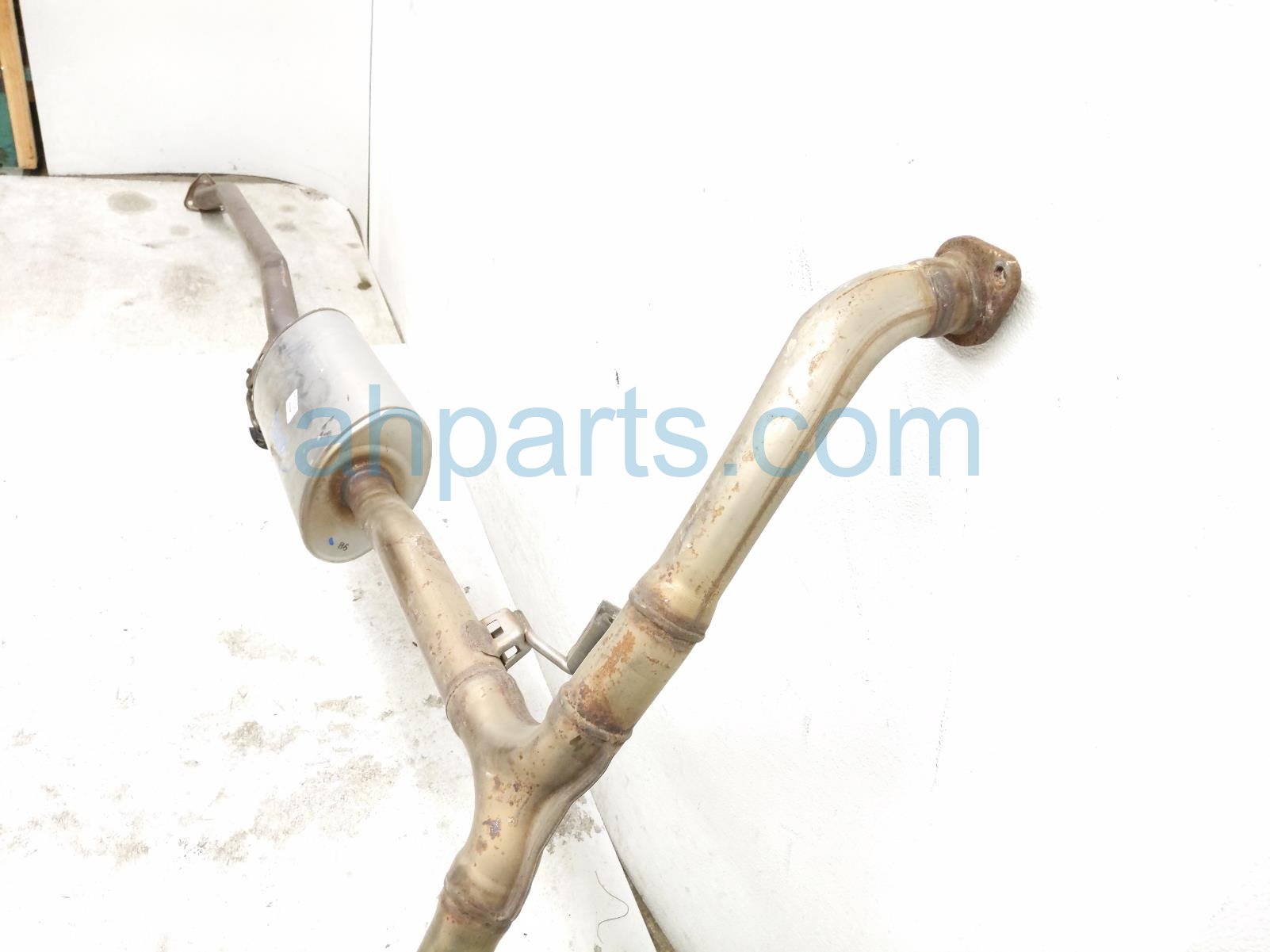 2018 Honda CR V Passenger Exhaust Muffler 1.5t Fwd 18307 TLB A54 Replacement 2018 Honda CR V Passenger Exhaust Muffler 1.5t Fwd 18307 TLB A54 Replacement thumbnail