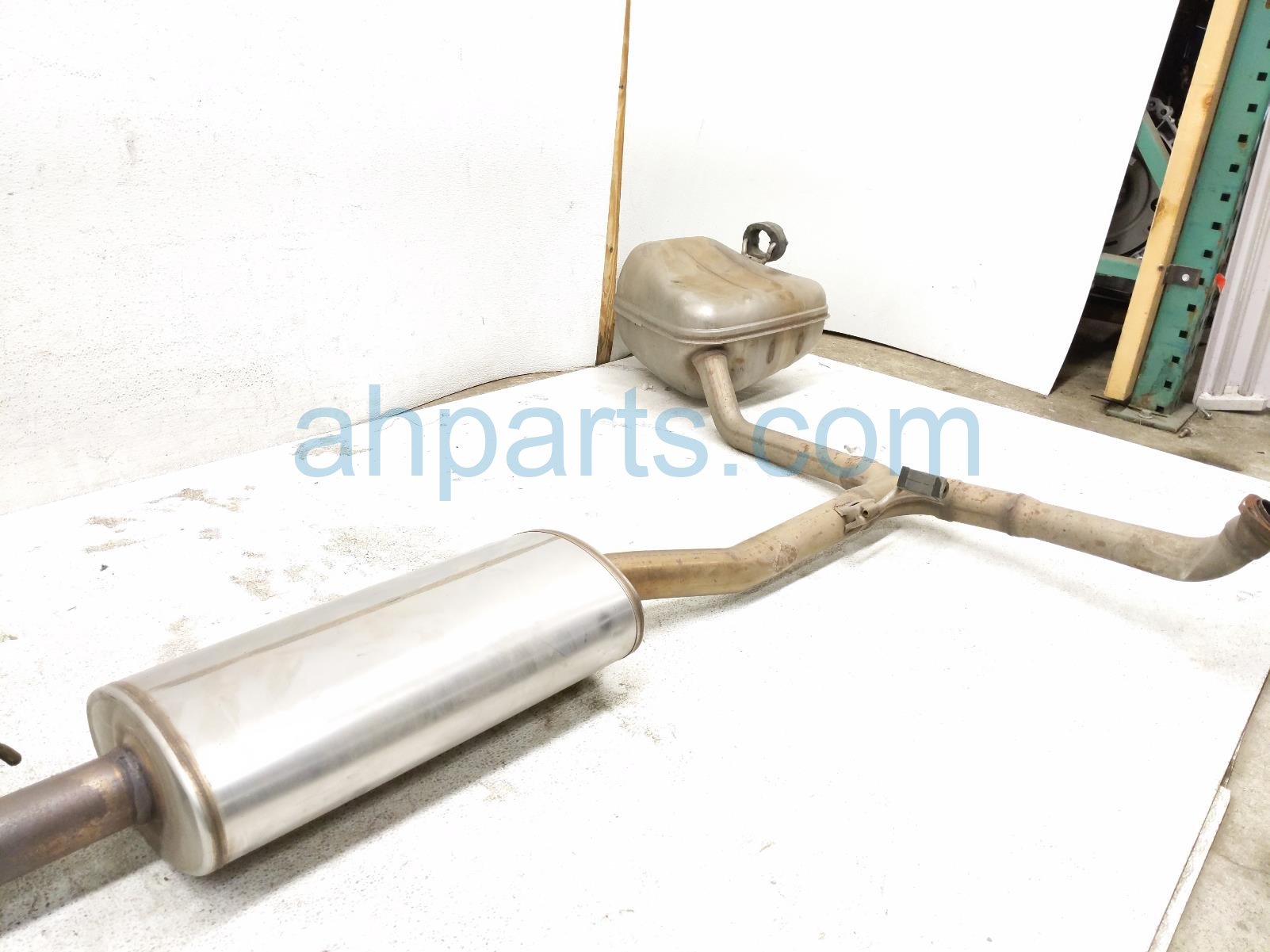 2018 Honda CR V Passenger Exhaust Muffler 1.5t Fwd 18307 TLB A54 Replacement 2018 Honda CR V Passenger Exhaust Muffler 1.5t Fwd 18307 TLB A54 Replacement thumbnail