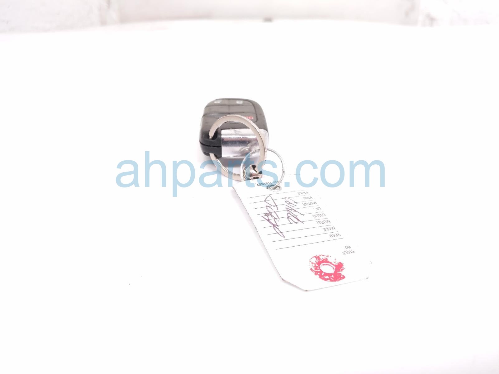 2018 Jeep Renegade Single Keyless Remote Fob 6MP33DX9AA Replacement 2018 Jeep Renegade Single Keyless Remote Fob 6MP33DX9AA Replacement thumbnail