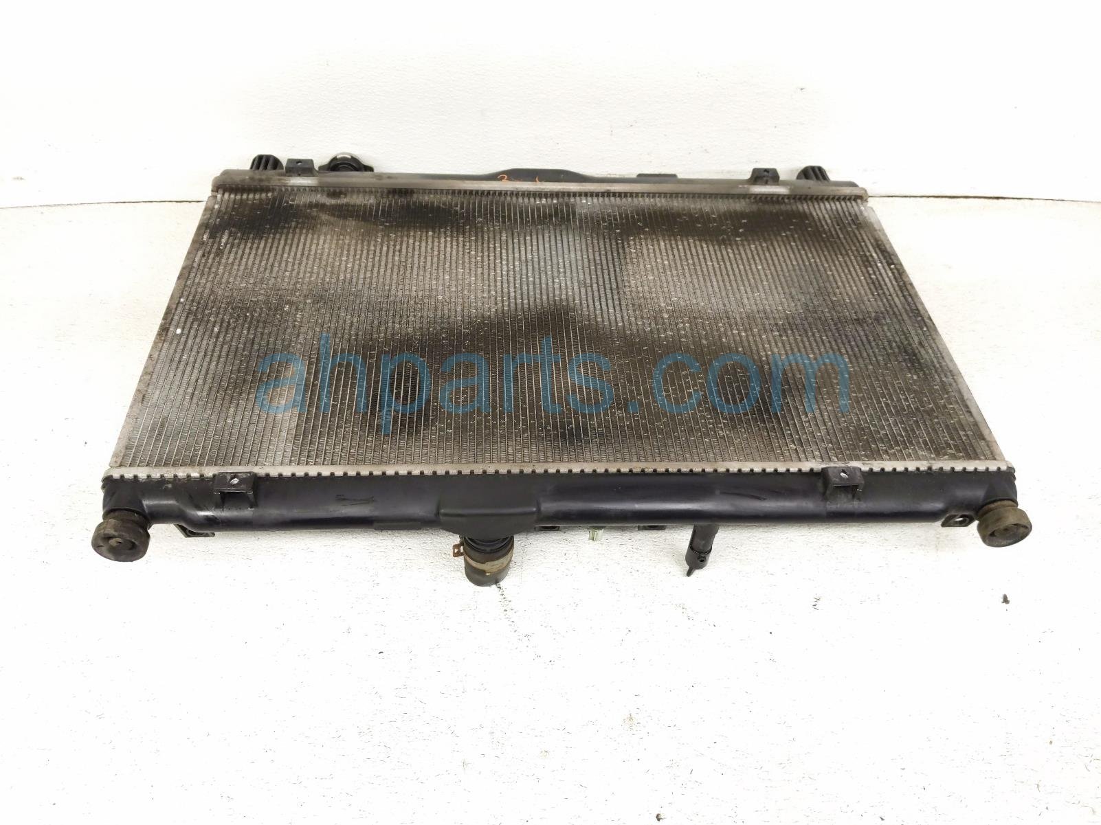 2019 Honda Insight Radiator 19010 6L2 A21 Replacement 2019 Honda Insight Radiator 19010 6L2 A21 Replacement thumbnail