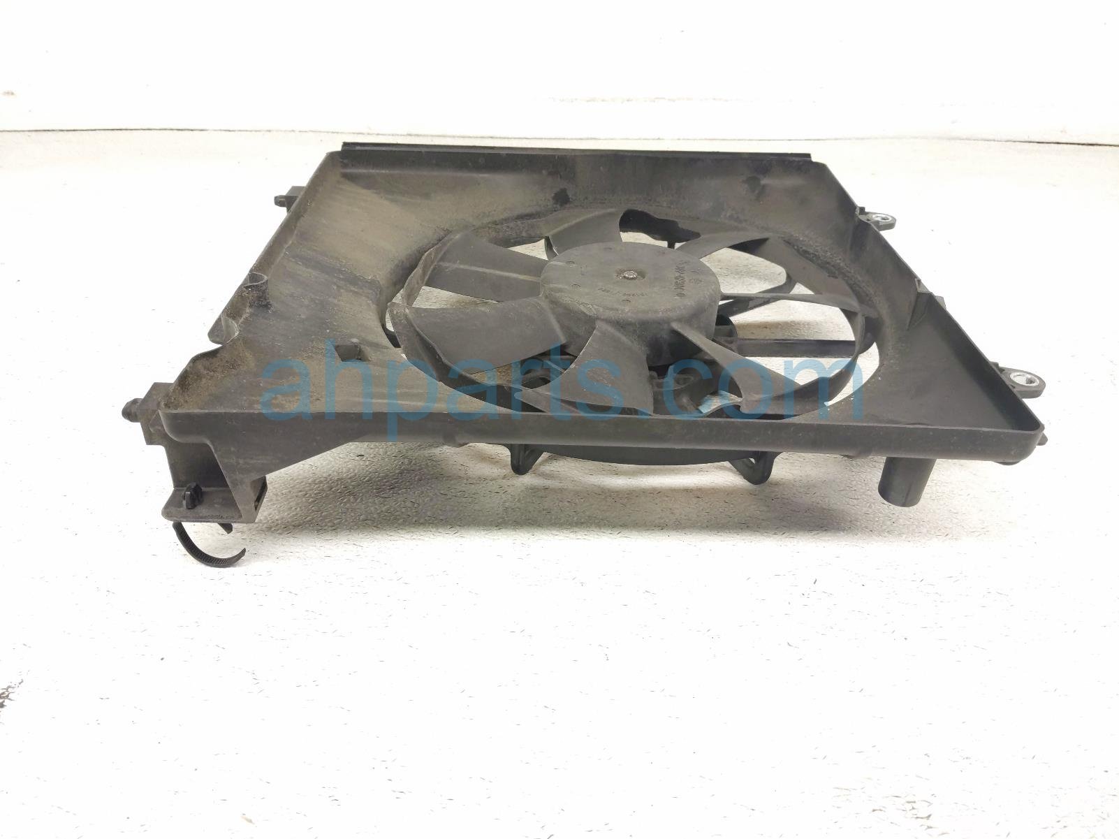 2019 Honda Insight Cooling Ac Condenser Fan Assembly 38611 6L2 A01 Replacement 2019 Honda Insight Cooling Ac Condenser Fan Assembly 38611 6L2 A01 Replacement thumbnail