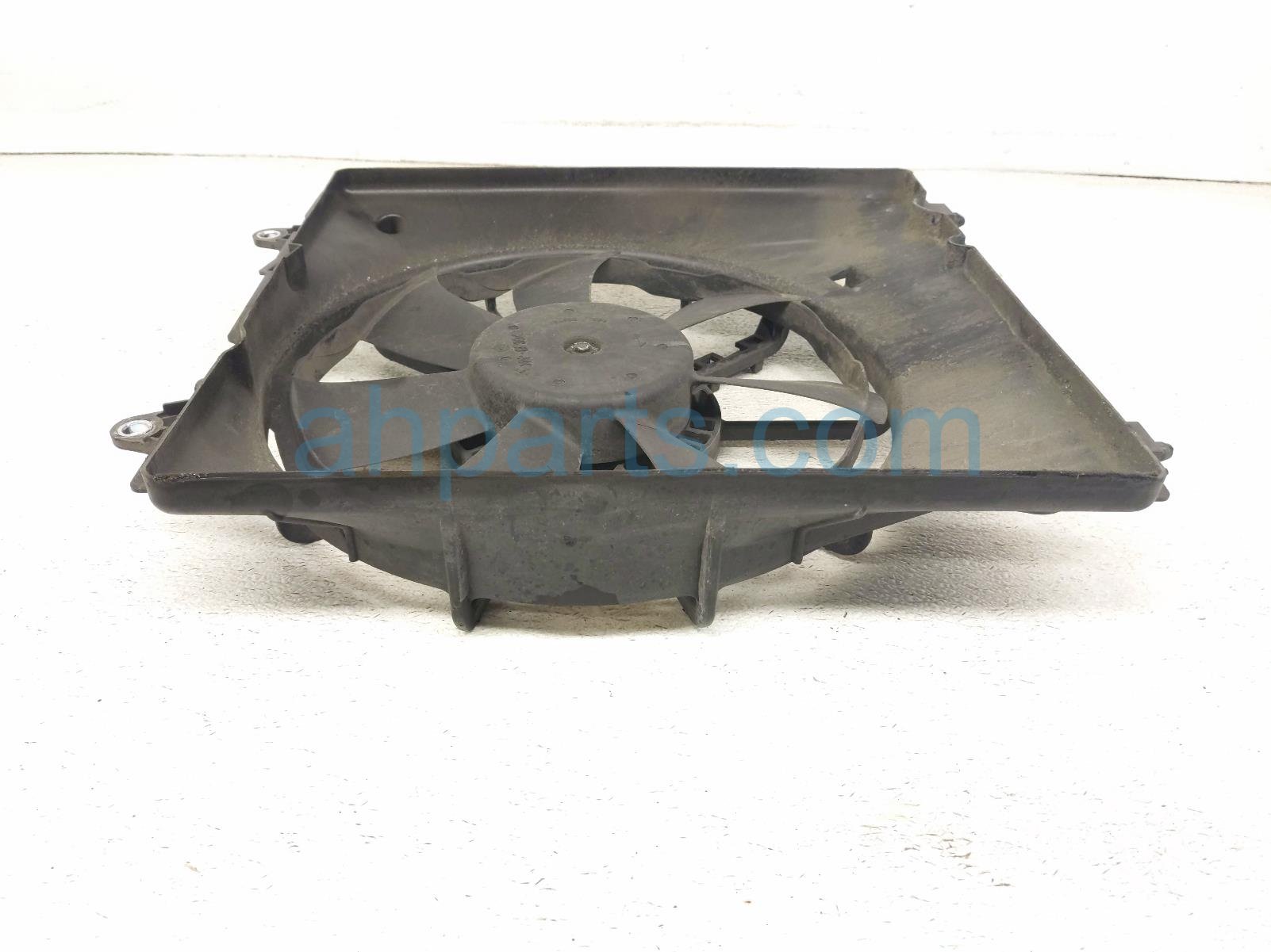 2019 Honda Insight Cooling Ac Condenser Fan Assembly 38611 6L2 A01 Replacement 2019 Honda Insight Cooling Ac Condenser Fan Assembly 38611 6L2 A01 Replacement thumbnail