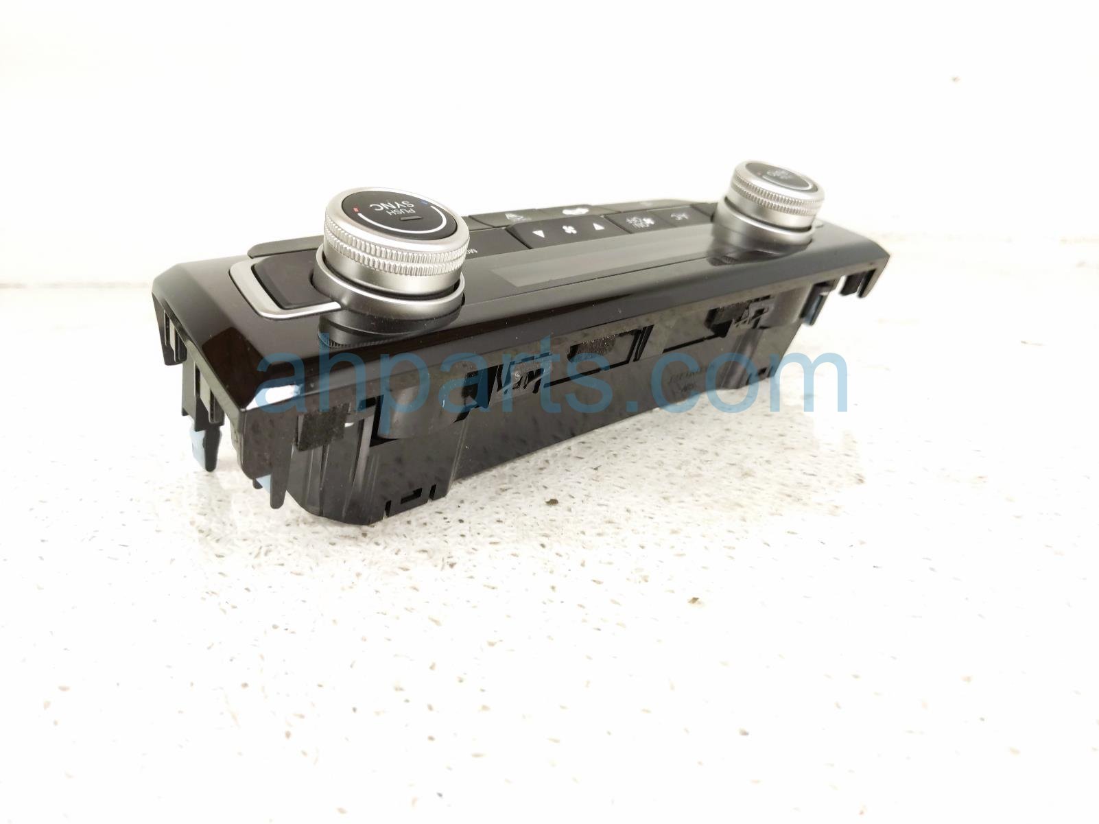 2019 Honda Insight Temperature Climate Heater/ac Control(on Dash) 79610 TXM A41ZA Replacement 2019 Honda Insight Temperature Climate Heater/ac Control(on Dash) 79610 TXM A41ZA Replacement thumbnail