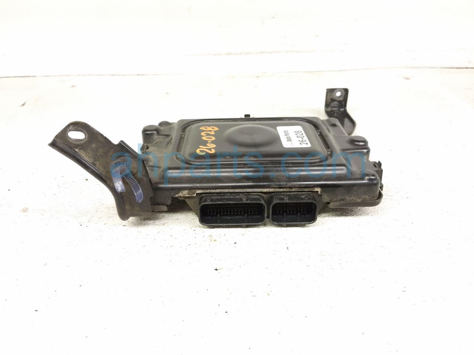 2019 Honda Insight Ecu Control Module / Engine Computer Unit At 37820 6L2 A52 Replacement 2019 Honda Insight Ecu Control Module / Engine Computer Unit At 37820 6L2 A52 Replacement thumbnail