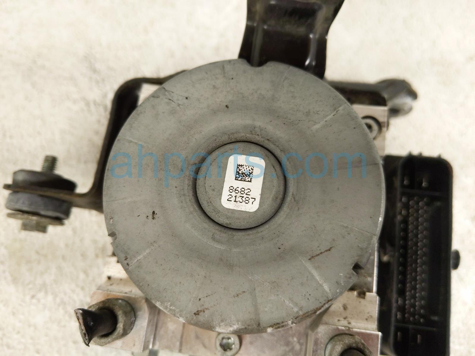 2019 Honda Insight (anti Lock Brake) Abs/vsa Pump Modulator 57100 TXM A53 Replacement 2019 Honda Insight (anti Lock Brake) Abs/vsa Pump Modulator 57100 TXM A53 Replacement thumbnail