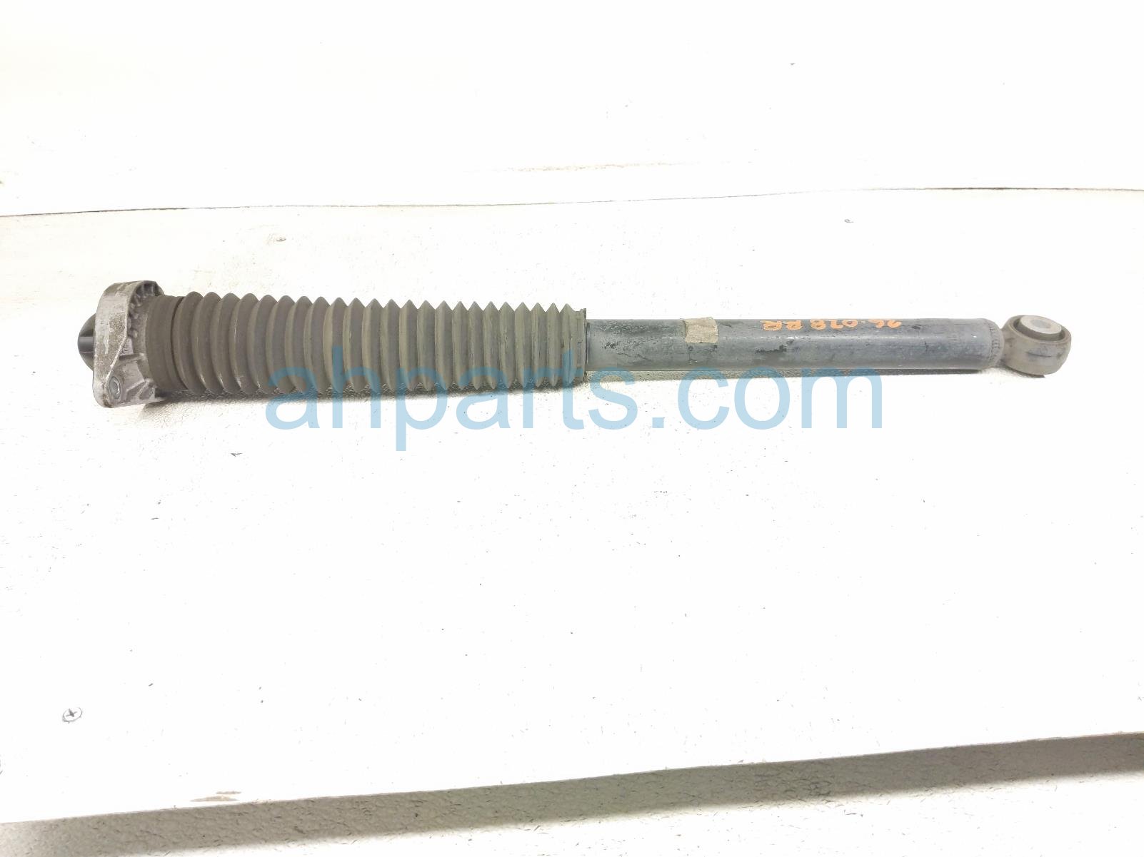 2019 Honda Insight Strut / Spring / Rear Passenger Shock Absorber 52670 TBF A03 Replacement 2019 Honda Insight Strut / Spring / Rear Passenger Shock Absorber 52670 TBF A03 Replacement thumbnail