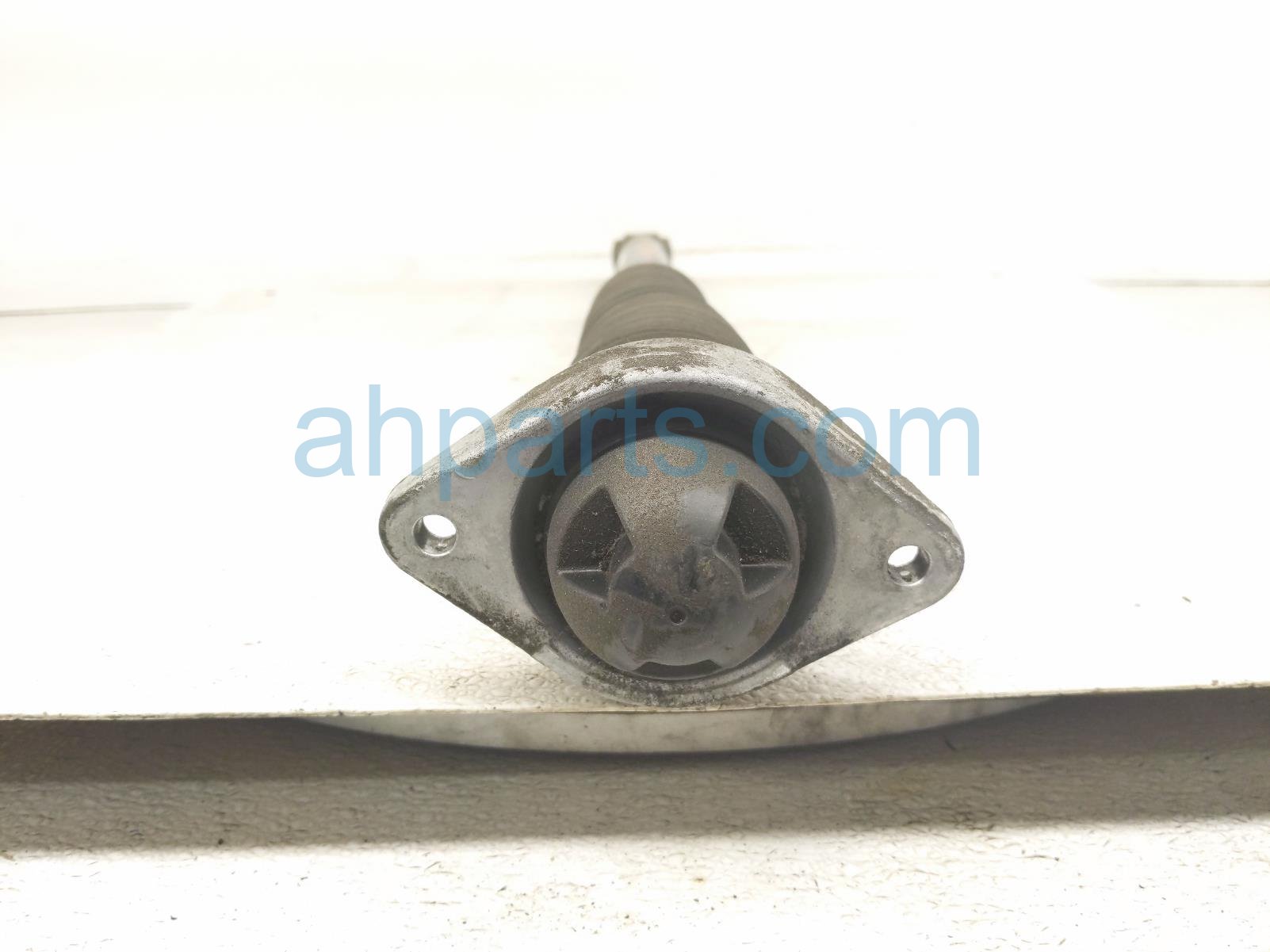 2019 Honda Insight Strut / Spring / Rear Passenger Shock Absorber 52670 TBF A03 Replacement 2019 Honda Insight Strut / Spring / Rear Passenger Shock Absorber 52670 TBF A03 Replacement thumbnail