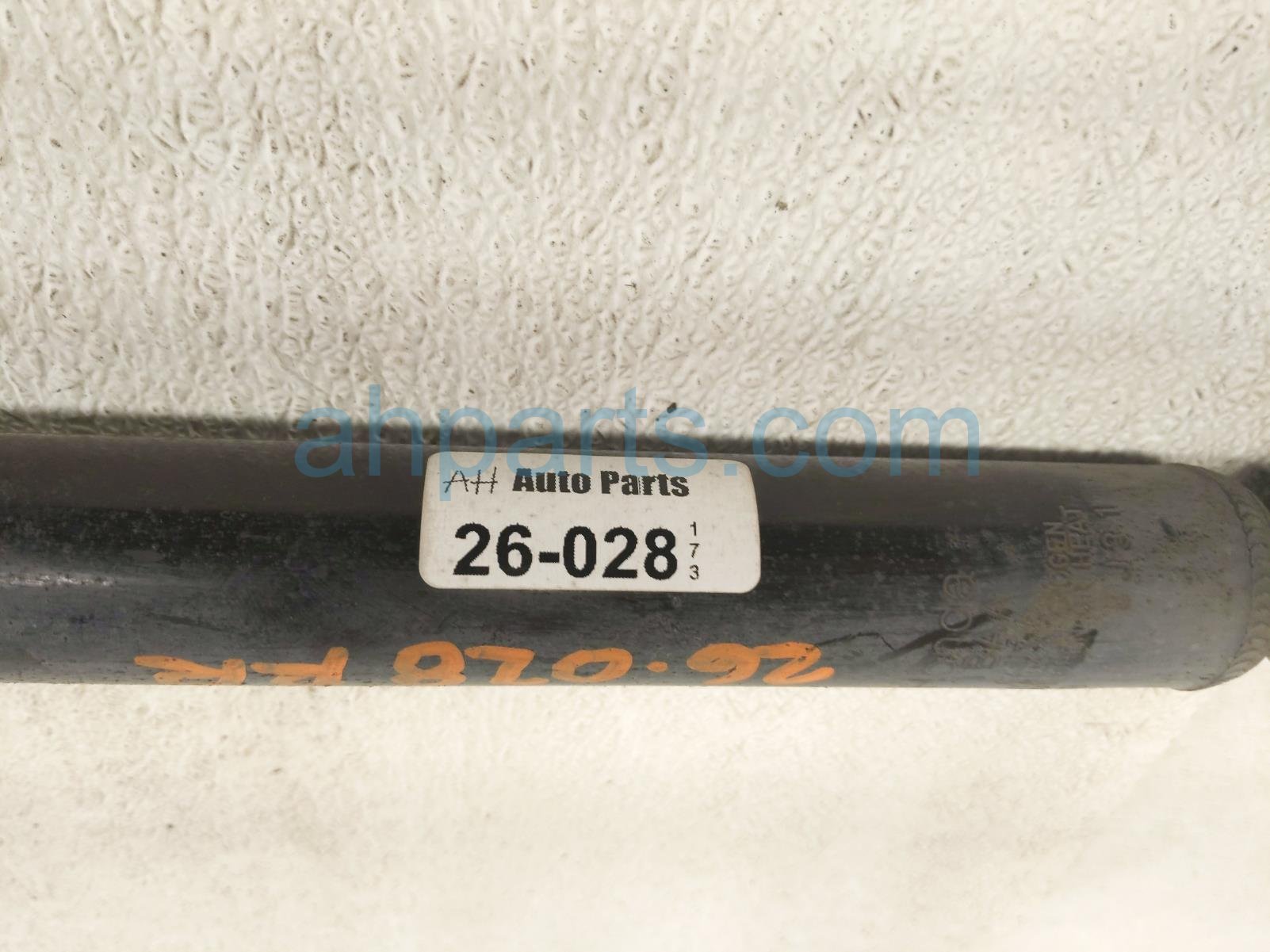 2019 Honda Insight Strut / Spring / Rear Passenger Shock Absorber 52670 TBF A03 Replacement 2019 Honda Insight Strut / Spring / Rear Passenger Shock Absorber 52670 TBF A03 Replacement thumbnail