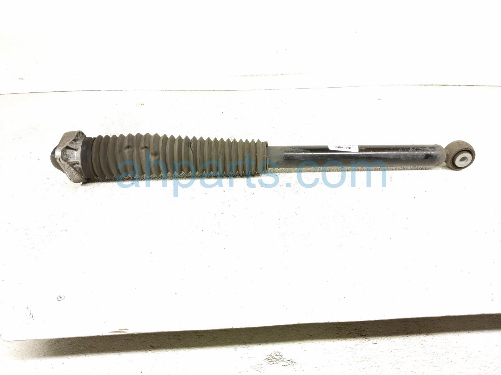 2019 Honda Insight Strut / Spring / Rear Driver Shock Absorber 52611 TXM A02 Replacement 2019 Honda Insight Strut / Spring / Rear Driver Shock Absorber 52611 TXM A02 Replacement thumbnail