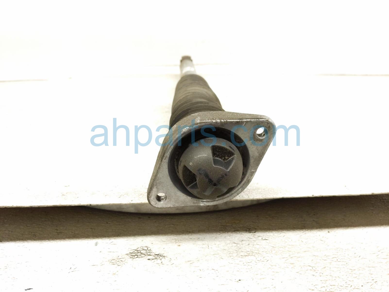 2019 Honda Insight Strut / Spring / Rear Driver Shock Absorber 52611 TXM A02 Replacement 2019 Honda Insight Strut / Spring / Rear Driver Shock Absorber 52611 TXM A02 Replacement thumbnail