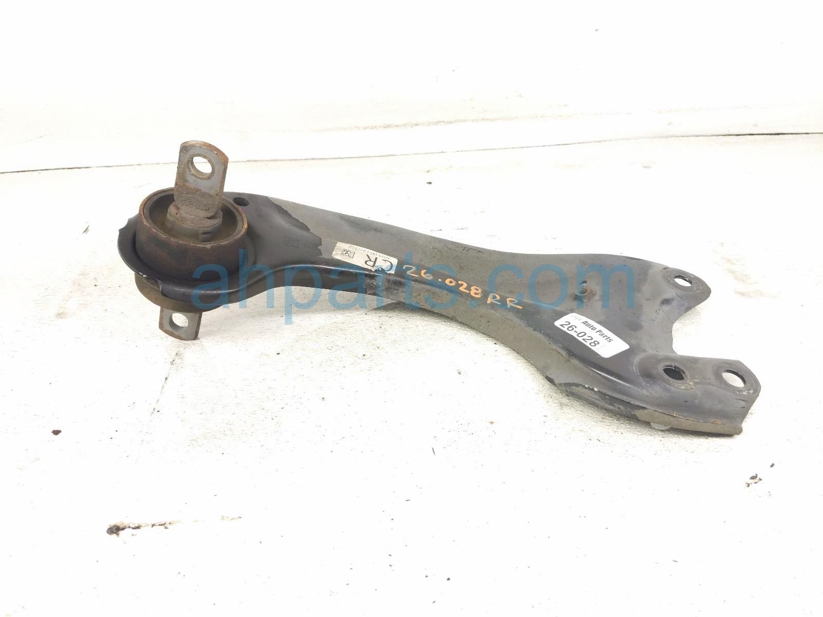 2019 Honda Insight Rear Passenger Trailing Lower Control Arm 52360 TBC A01 Replacement 2019 Honda Insight Rear Passenger Trailing Lower Control Arm 52360 TBC A01 Replacement thumbnail