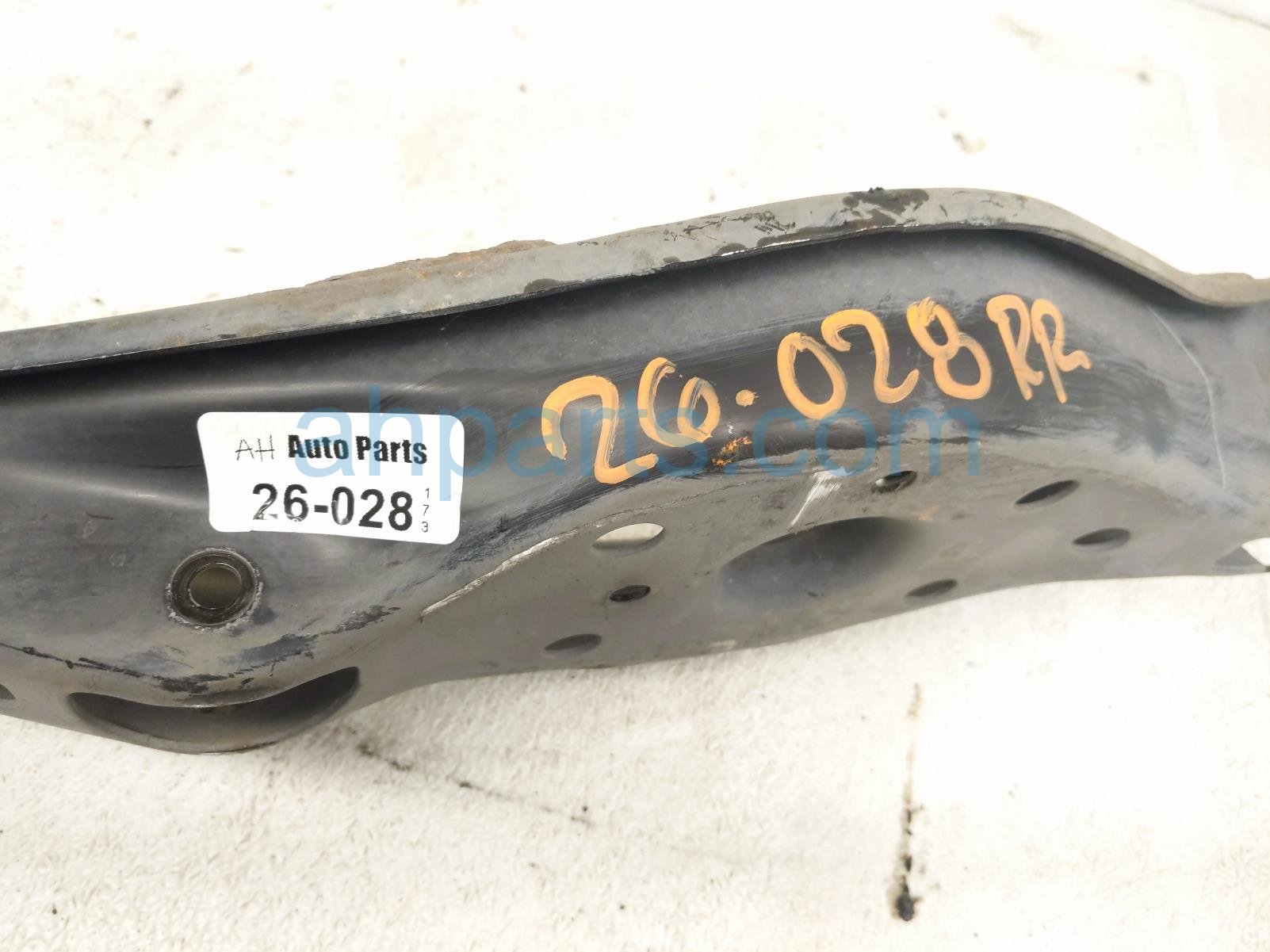 2019 Honda Insight Rear Passenger Spring Seat Lower Control Arm 52350 TGG A00 Replacement 2019 Honda Insight Rear Passenger Spring Seat Lower Control Arm 52350 TGG A00 Replacement thumbnail