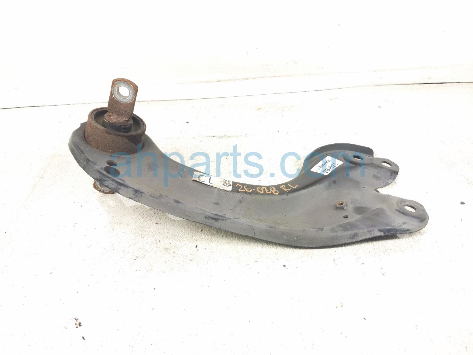 2019 Honda Insight Rear Driver Trailing Lower Control Arm 52365 TBC A01 Replacement 2019 Honda Insight Rear Driver Trailing Lower Control Arm 52365 TBC A01 Replacement thumbnail