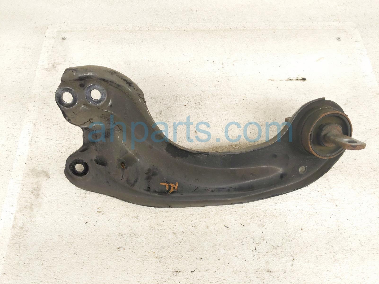 2019 Honda Insight Rear Driver Trailing Lower Control Arm 52365 TBC A01 Replacement 2019 Honda Insight Rear Driver Trailing Lower Control Arm 52365 TBC A01 Replacement thumbnail