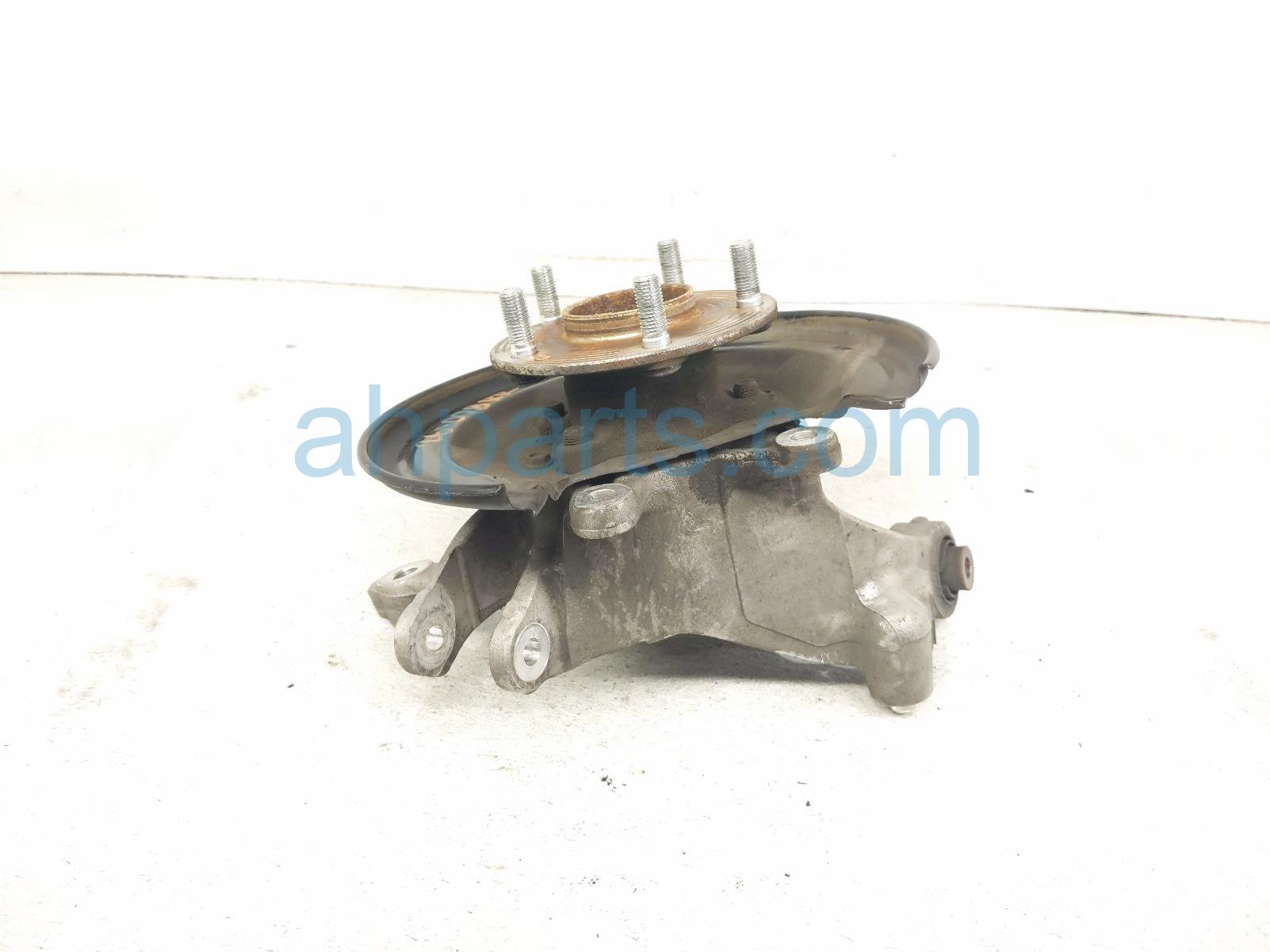 2019 Honda Insight Axle Stub Rear Passenger Spindle Knuckle Hub 52210 TBA A00 Replacement 2019 Honda Insight Axle Stub Rear Passenger Spindle Knuckle Hub 52210 TBA A00 Replacement thumbnail