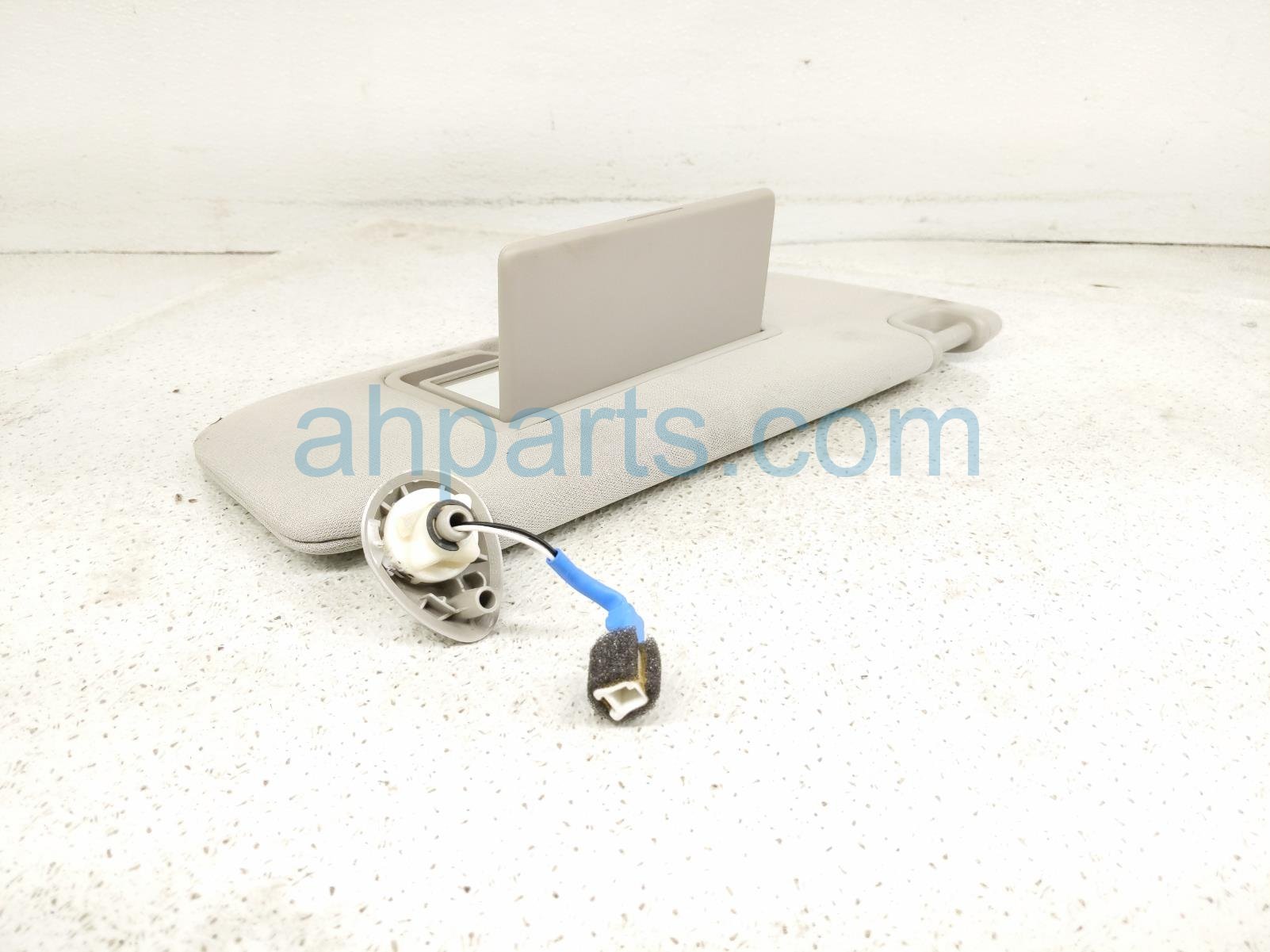 2019 Honda Insight Passenger Sun Visor Grey 83230 TBA A93ZA Replacement 2019 Honda Insight Passenger Sun Visor Grey 83230 TBA A93ZA Replacement thumbnail