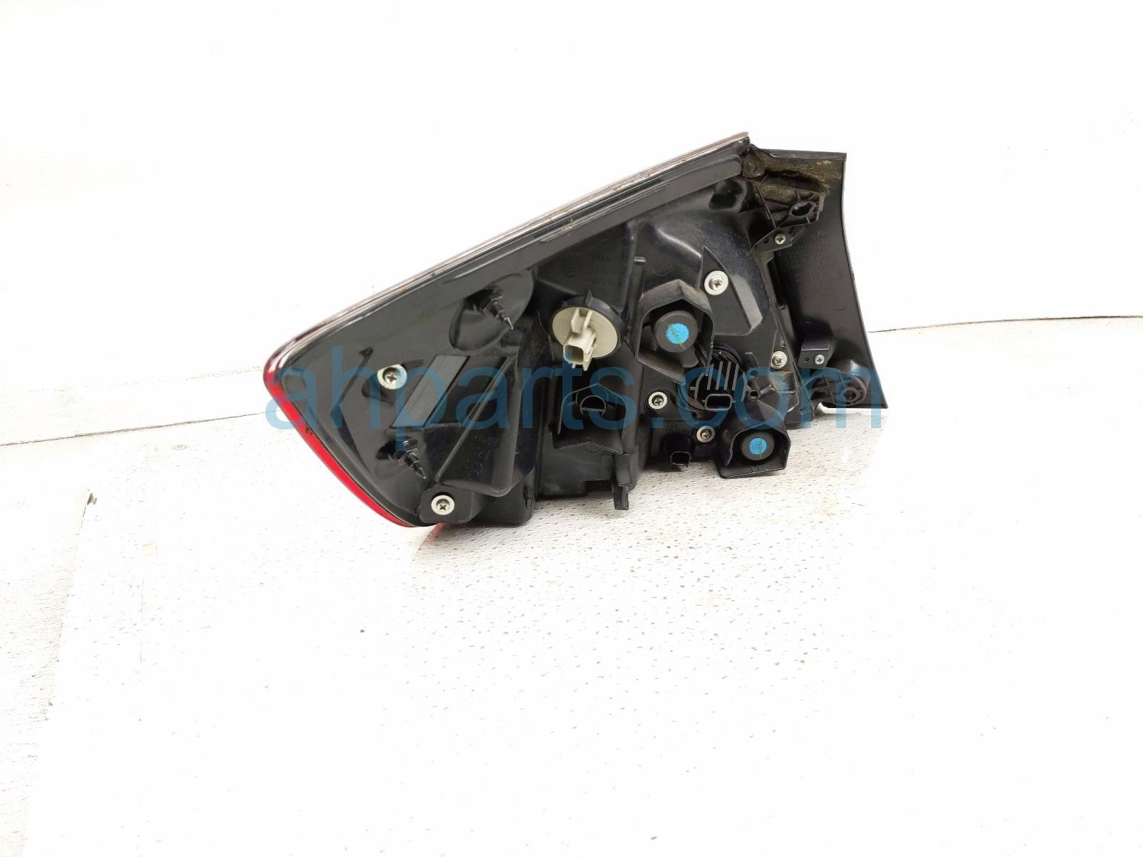 2019 Honda Insight Light / Rear Passenger Tail Lamp (on Body) 33500 TXM A01 Replacement 2019 Honda Insight Light / Rear Passenger Tail Lamp (on Body) 33500 TXM A01 Replacement thumbnail